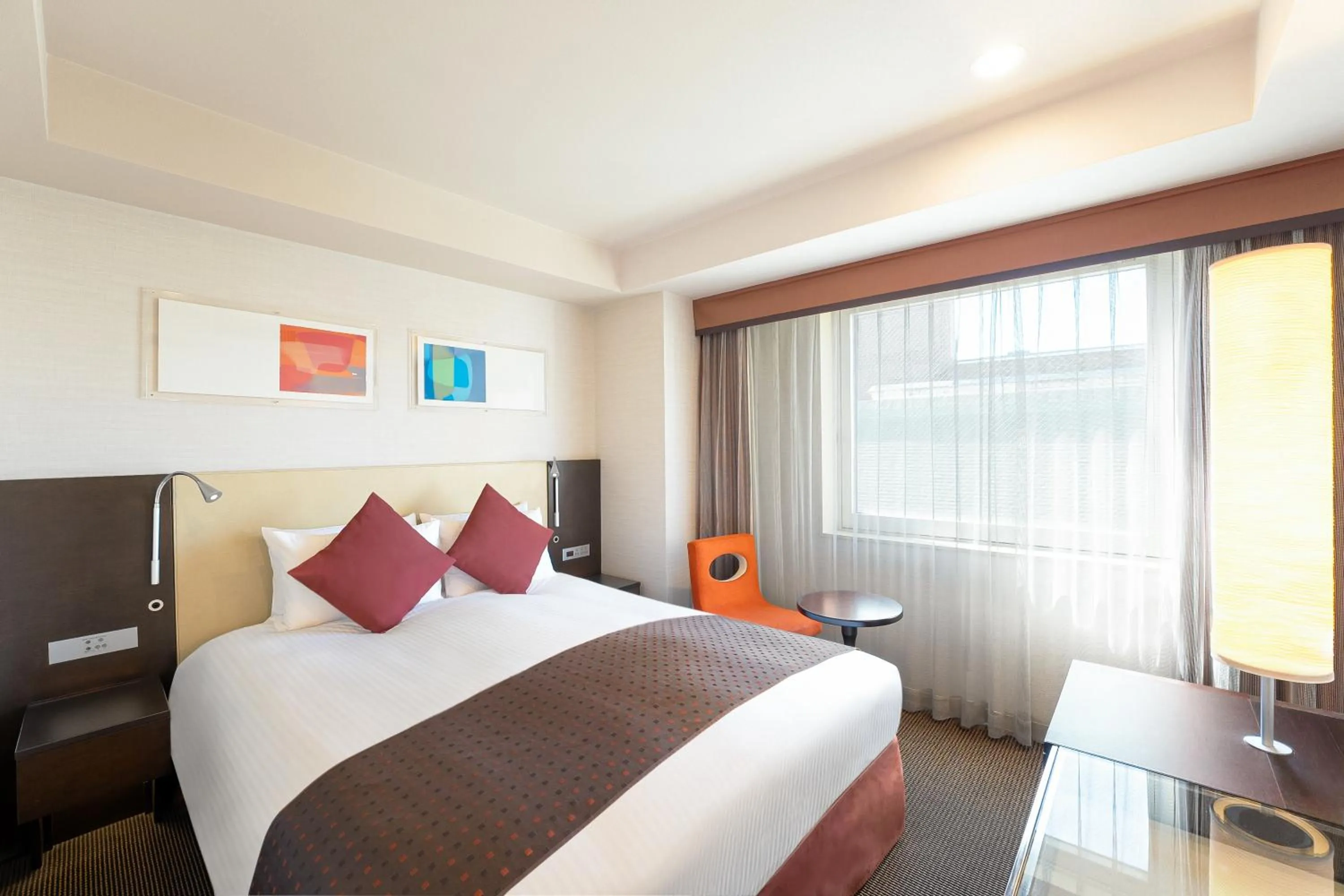 Photo of the whole room, Bed in Hotel JAL City Kannai Yokohama