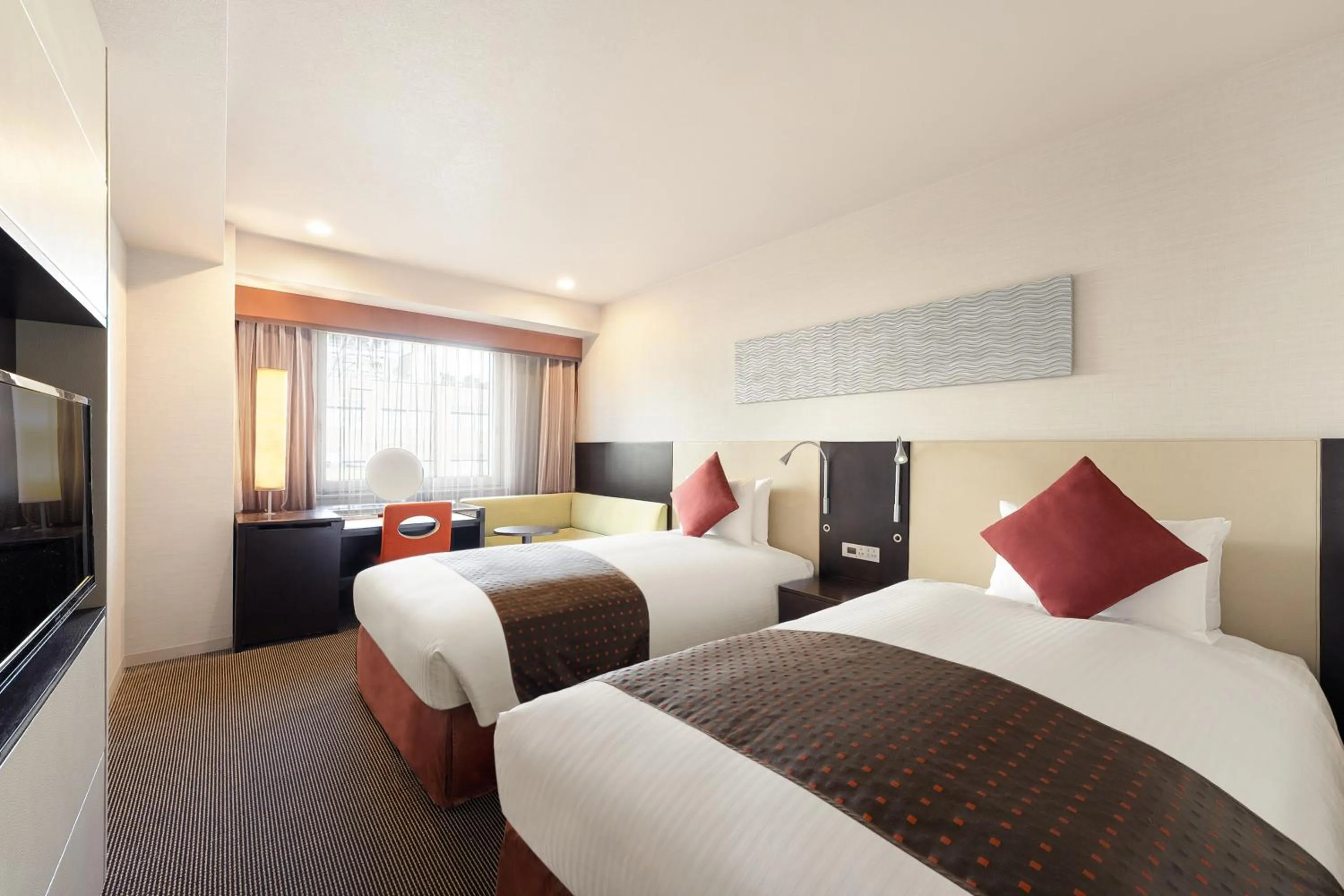 Bed in Hotel JAL City Kannai Yokohama