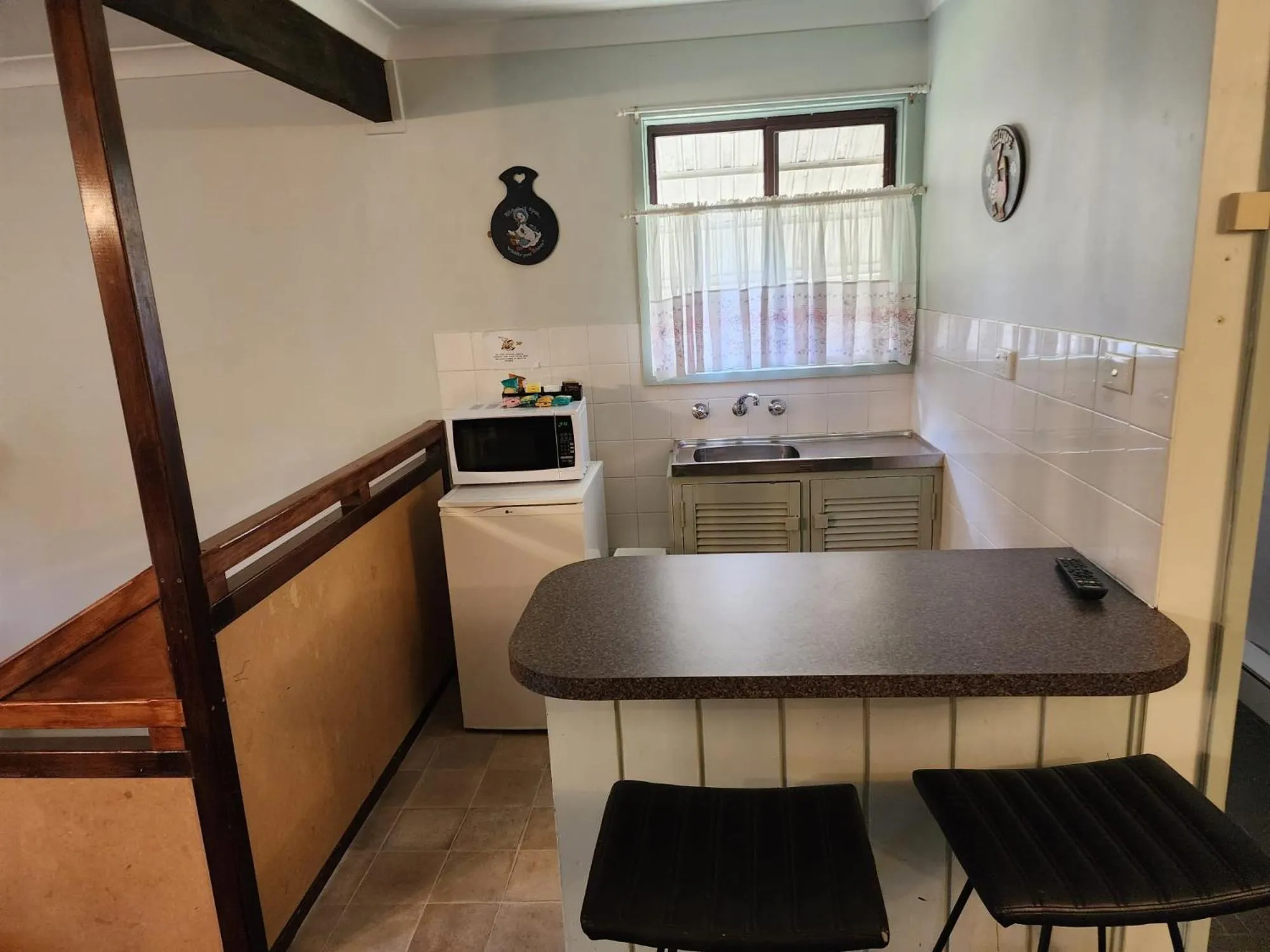 Kitchen or kitchenette in Lake Forbes Motel