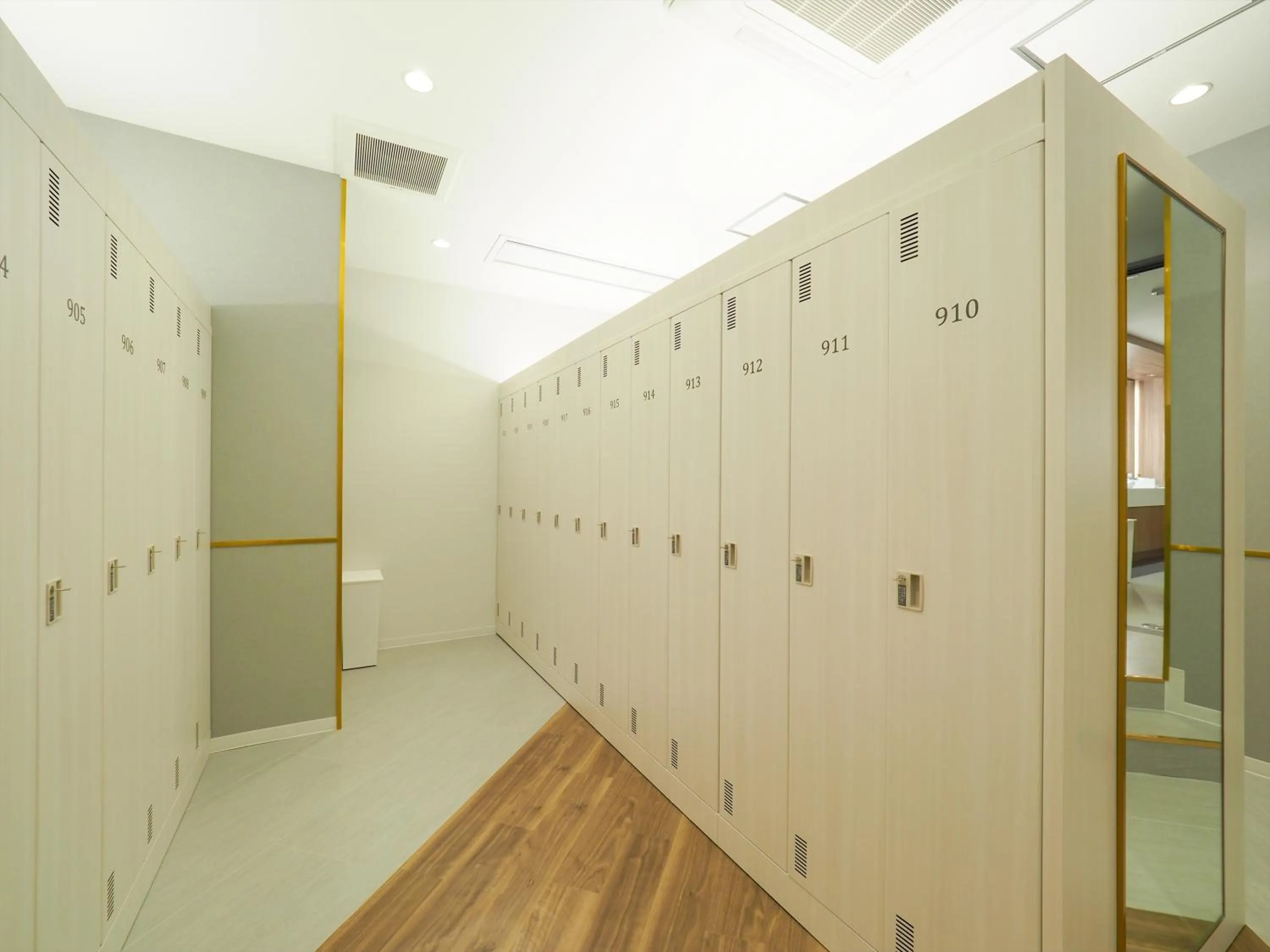 Area and facilities in Leo Yu Capsule Hotel Funabashi