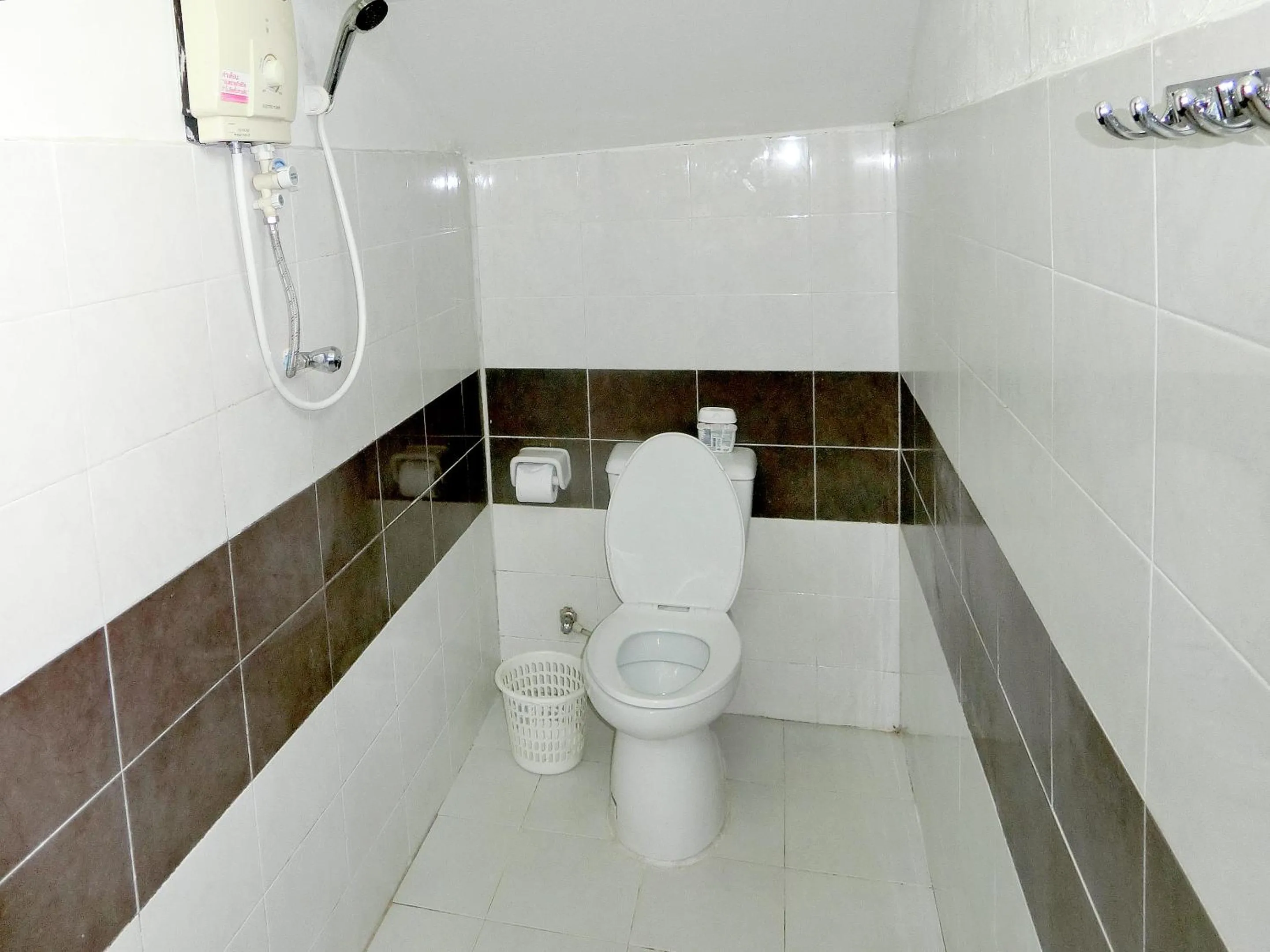 Bathroom in Villa Sisavad Guesthouse