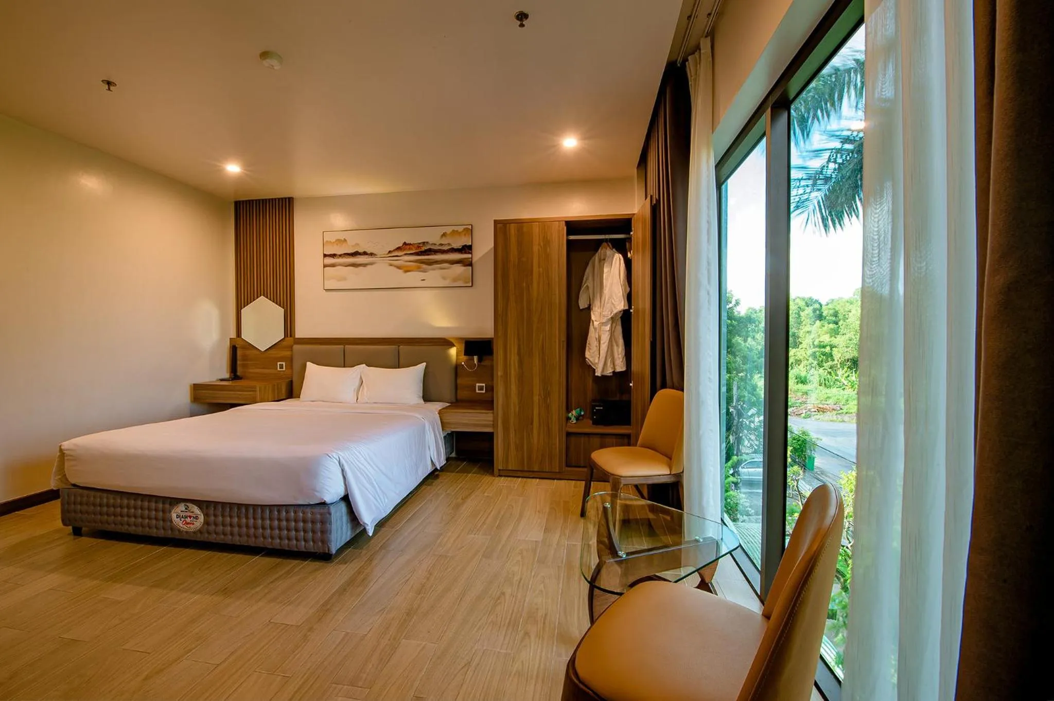 Bed in ZEN RIVERSIDE HOTEL & RESIDENCES