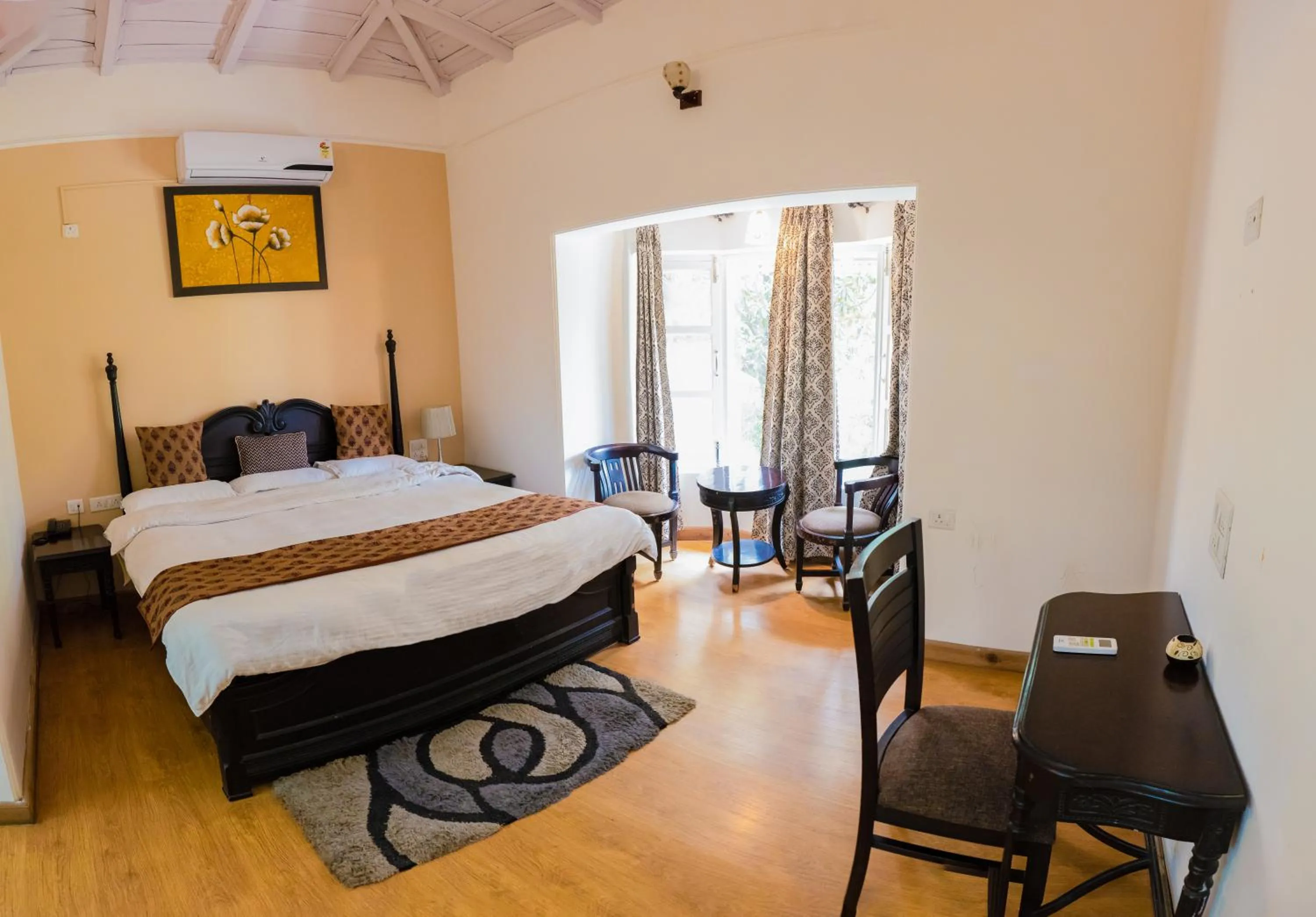 Bedroom in Neelesh Inn- A Luxury Lake View Hotel- 20 kms from Nainital