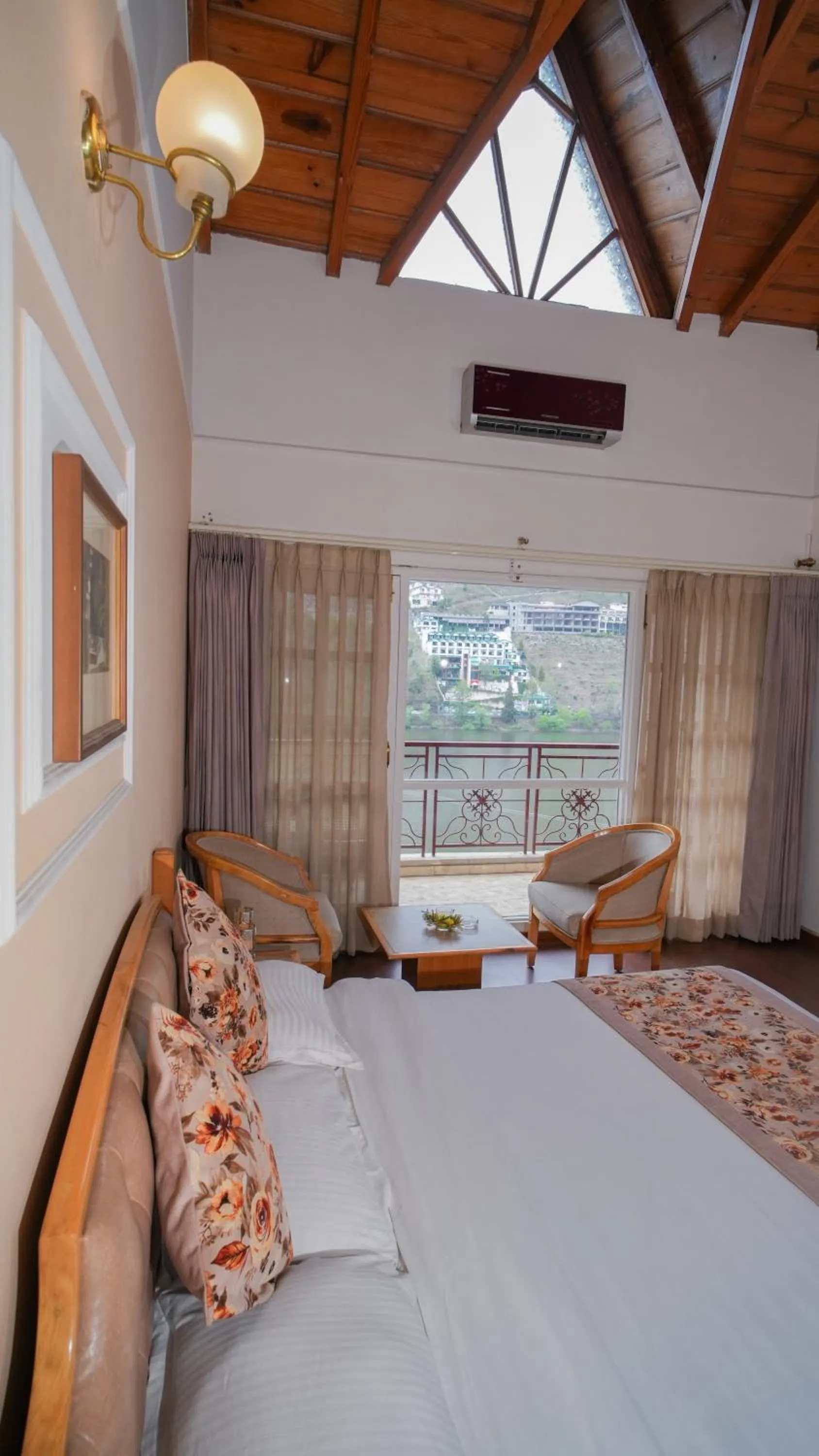 Living room in Neelesh Inn- A Luxury Lake View Hotel- 20 kms from Nainital