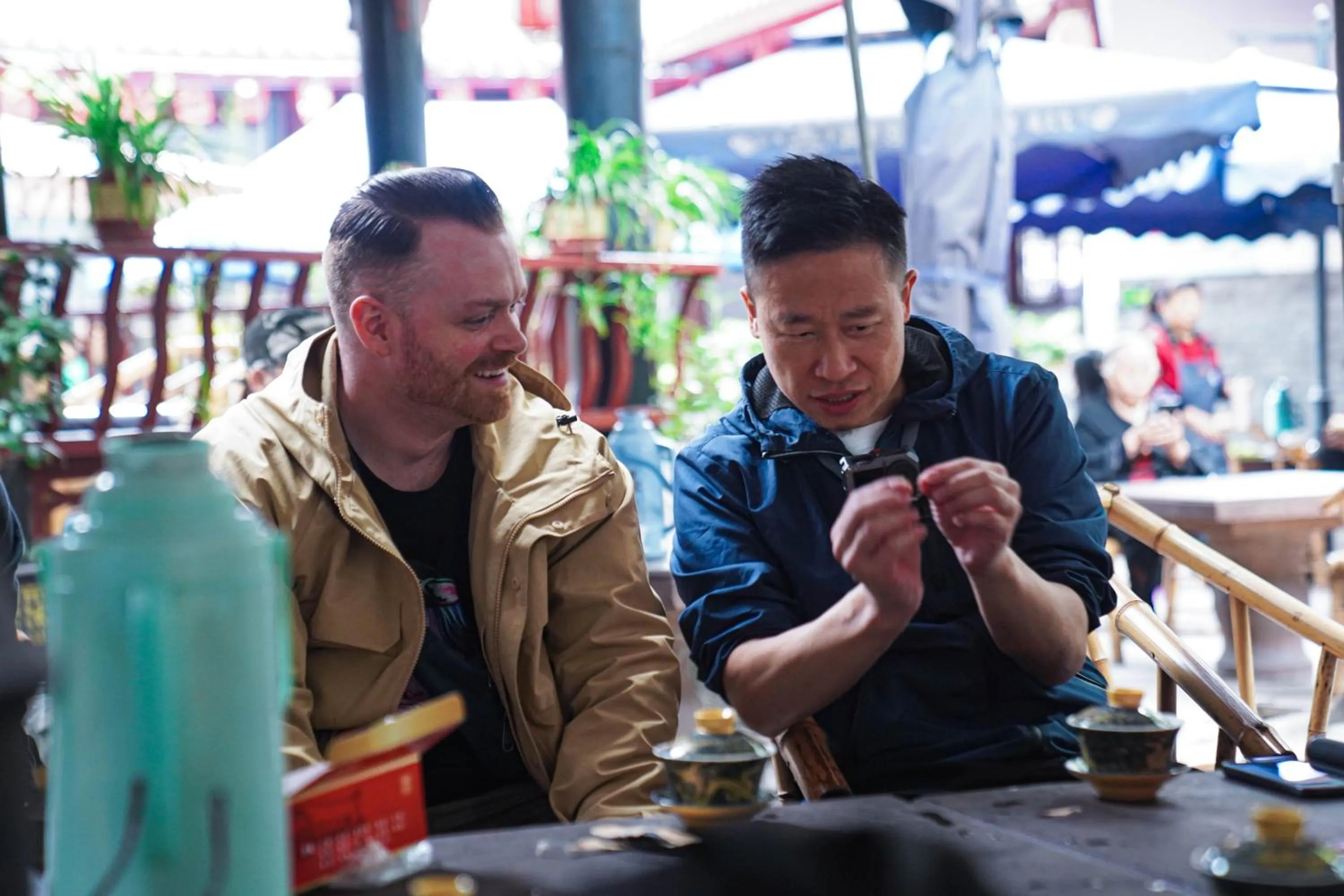 Hiking in Chengdu Mix Hostel - Next To Wenshu Monastery - Sichuan Style Chill & Social Courtyard House - Free Activities - Friendly English Speaking Staff - Tibet, Panda, Buddha & Snow Mountain Tours