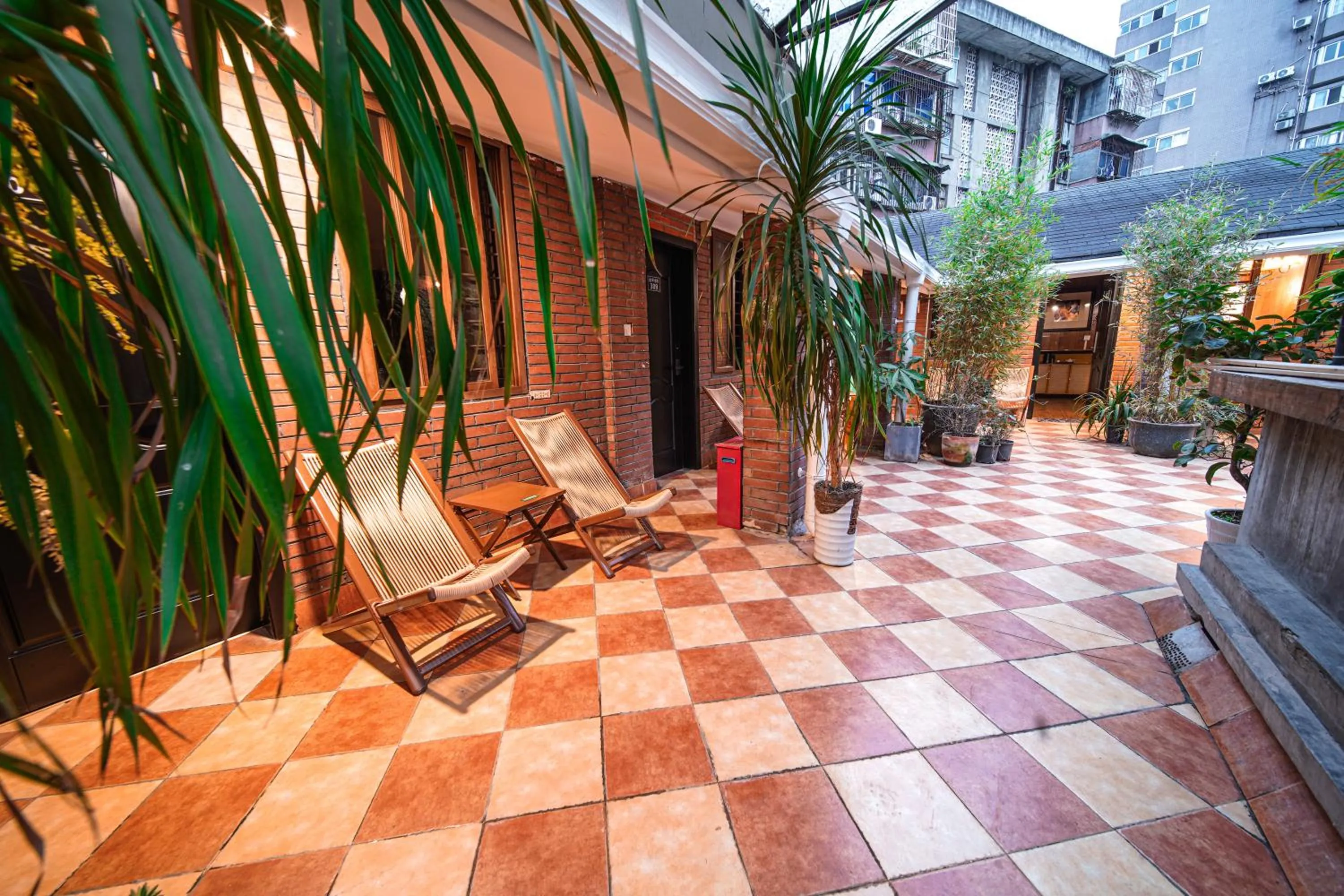 Garden in POSHPACKER - Chengdu Mix Hostel - Cicada Zen Yard