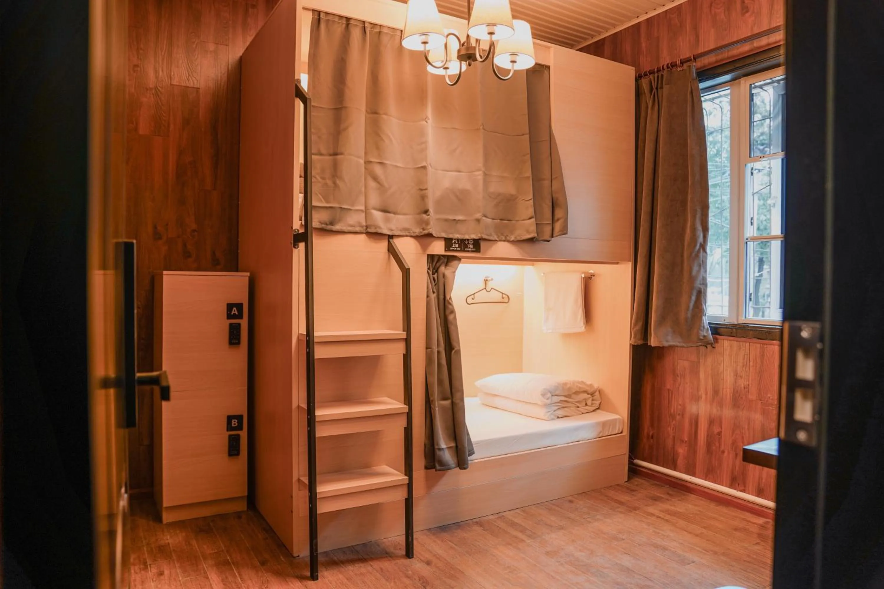 bunk bed, Bed in POSHPACKER - Chengdu Mix Hostel - Cicada Zen Yard