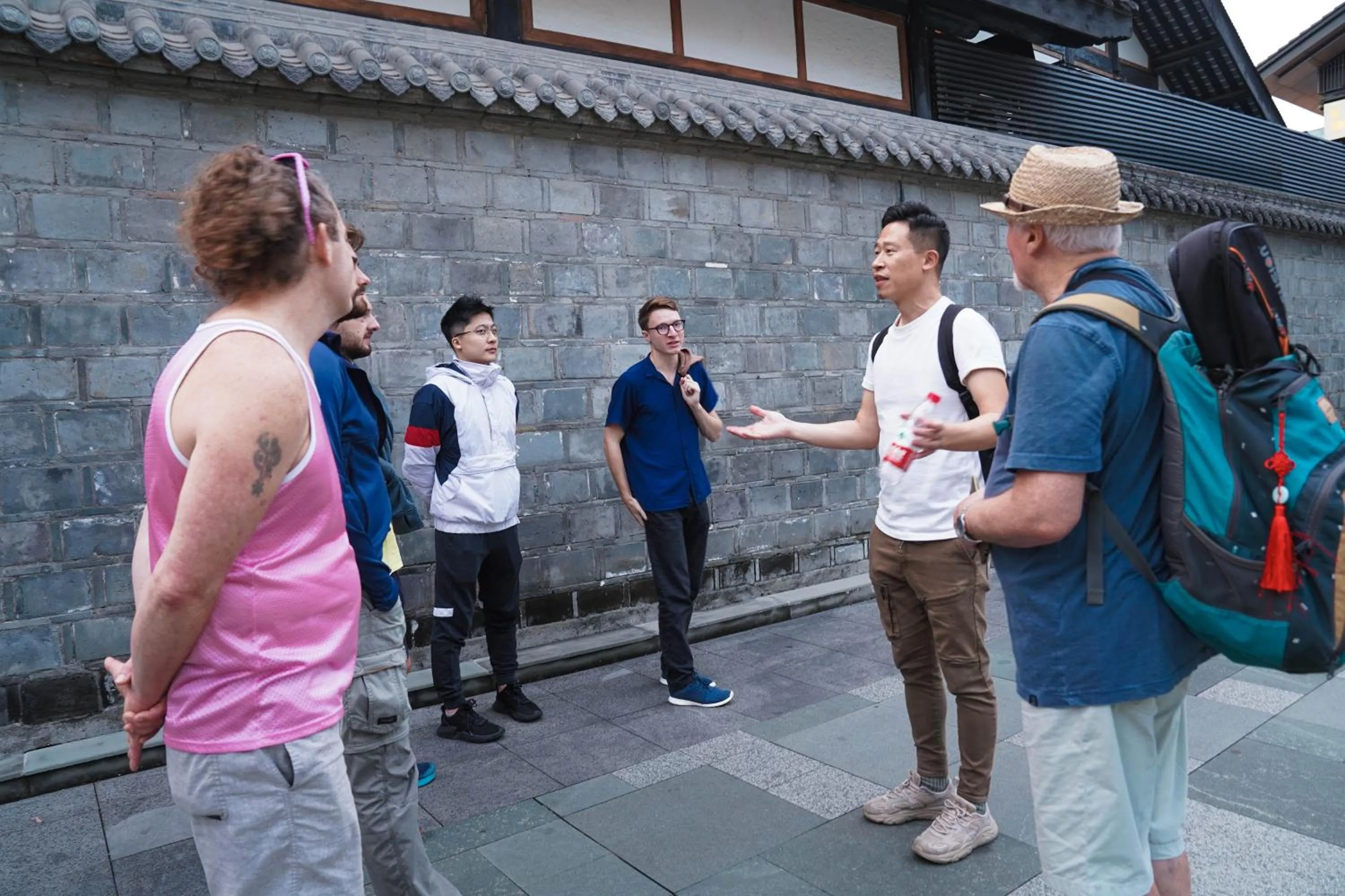 Hiking in Chengdu Mix Hostel - Next To Wenshu Monastery - Sichuan Style Chill & Social Courtyard House - Free Activities - Friendly English Speaking Staff - Tibet, Panda, Buddha & Snow Mountain Tours