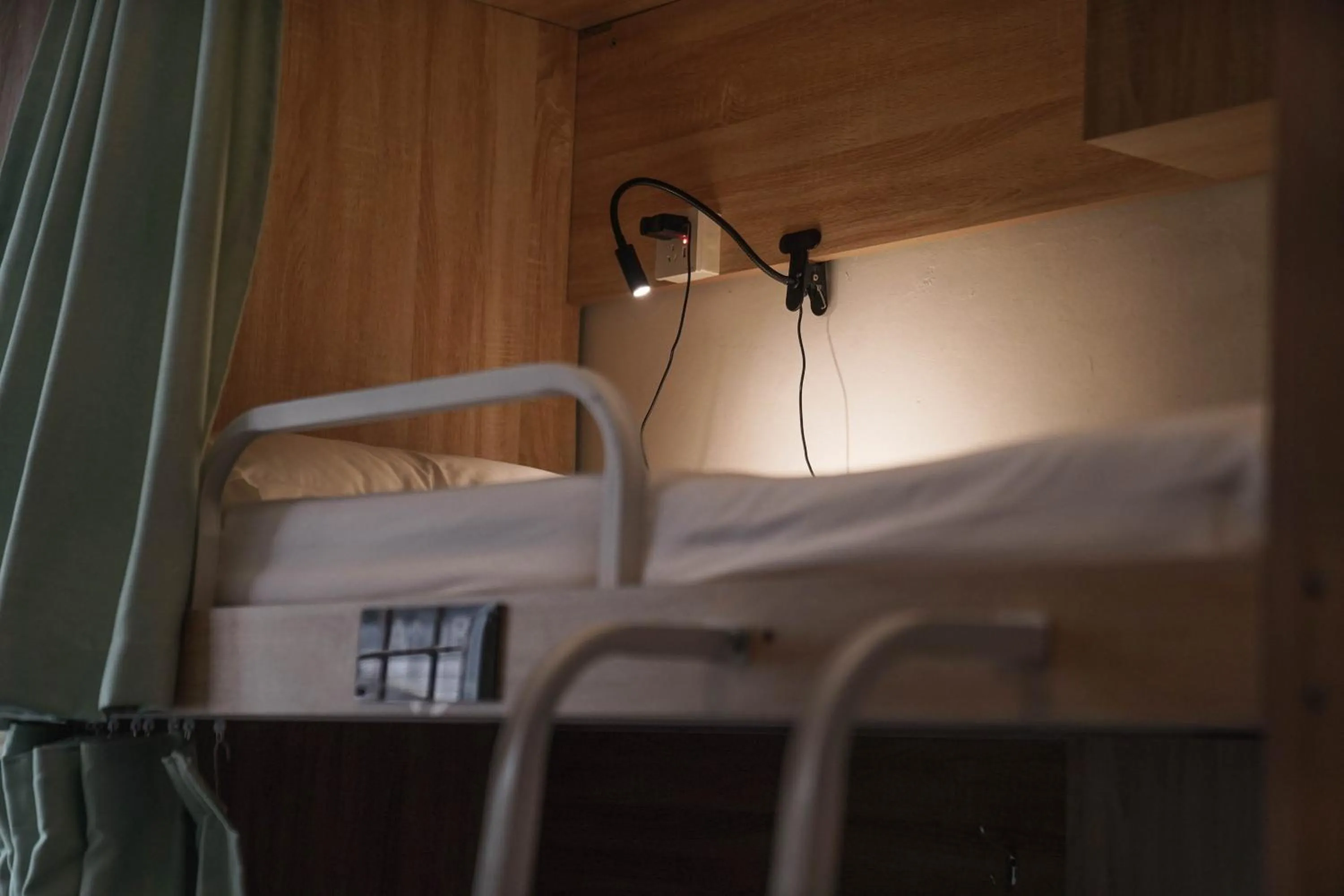 bunk bed, Bed in Chengdu Mix Hostel - Next To Wenshu Monastery - Sichuan Style Chill & Social Courtyard House - Free Activities - Friendly English Speaking Staff - Tibet, Panda, Buddha & Snow Mountain Tours