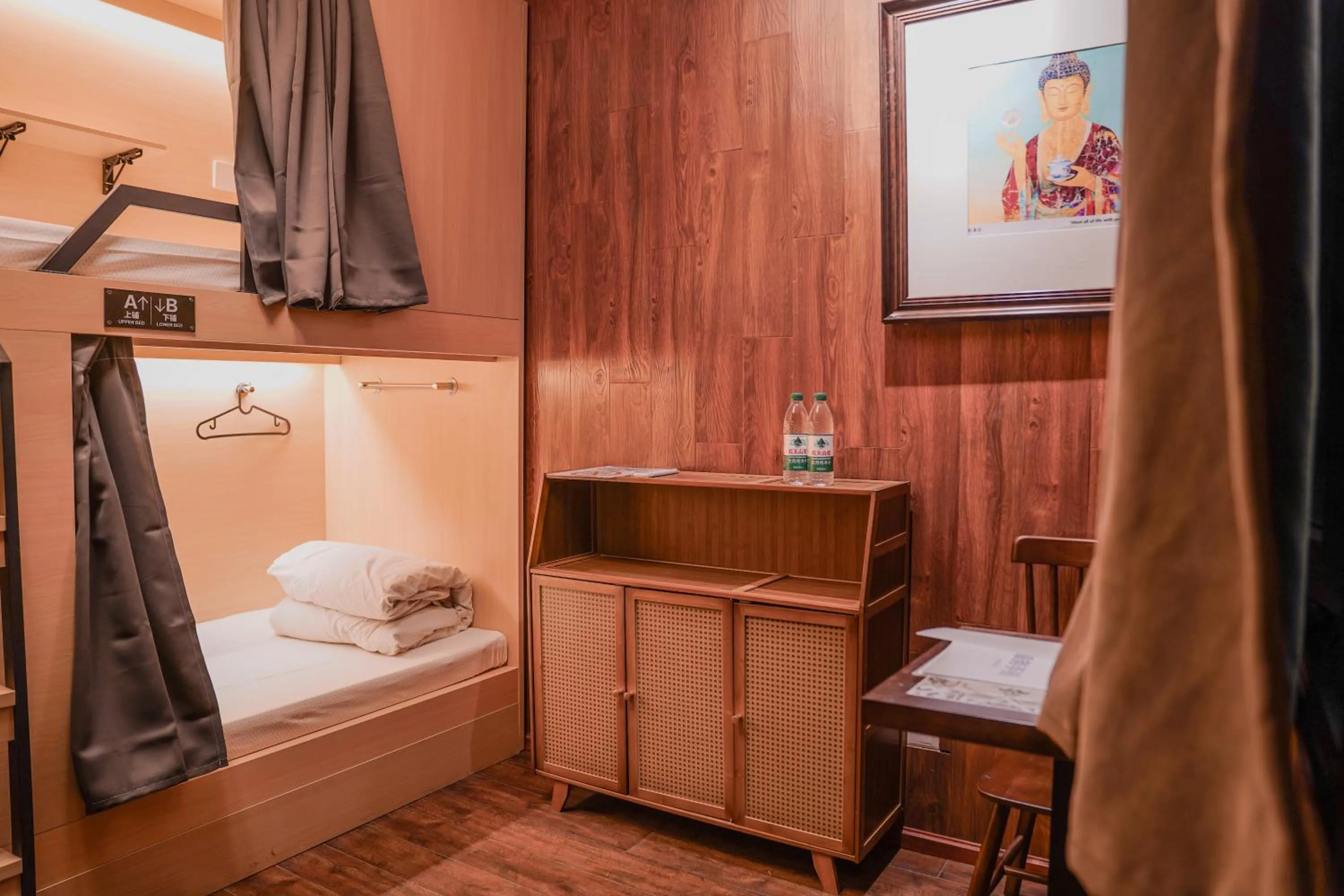 bunk bed in POSHPACKER - Chengdu Mix Hostel - Cicada Zen Yard