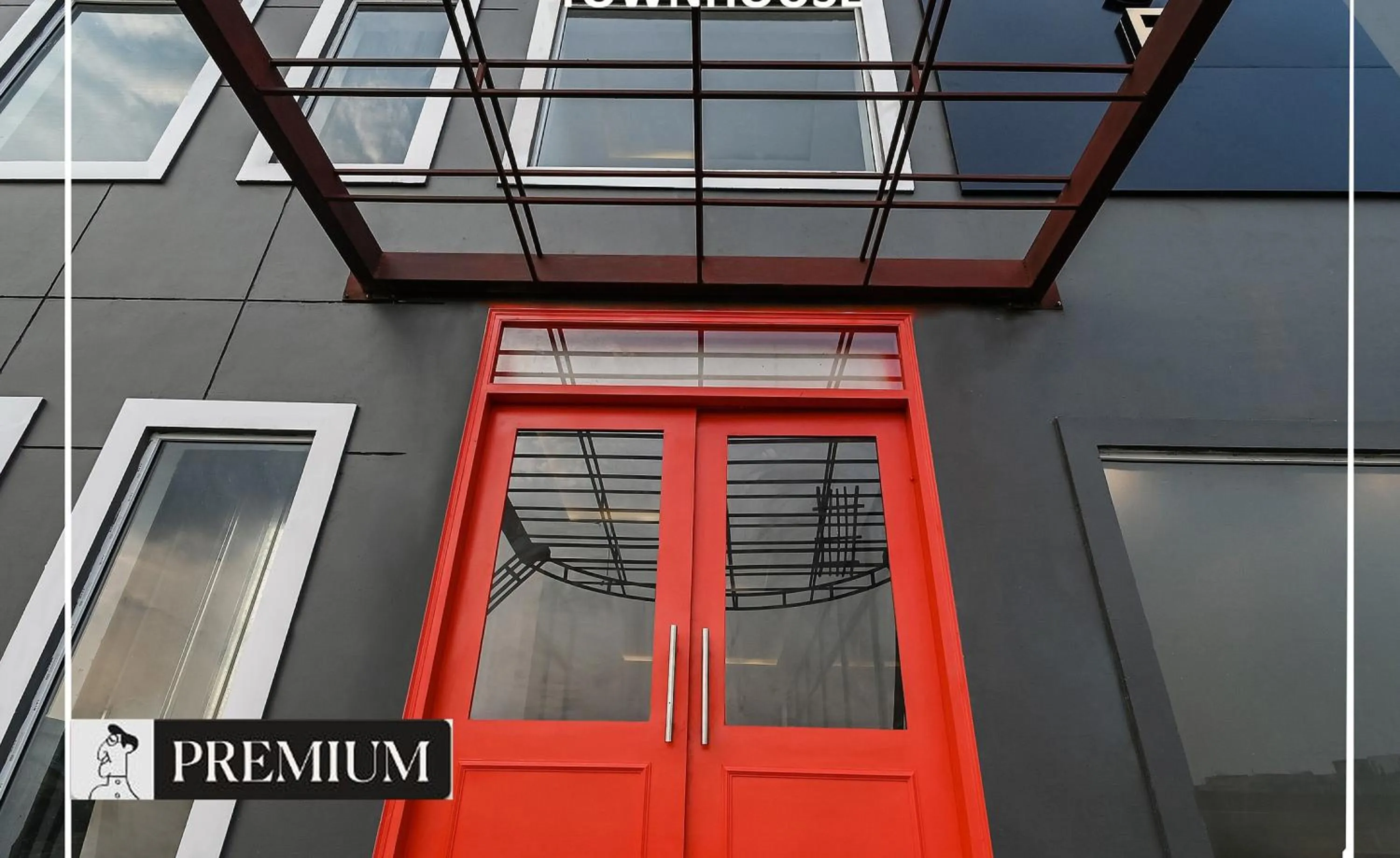 Facade/entrance in Townhouse D- Knowledge Park III