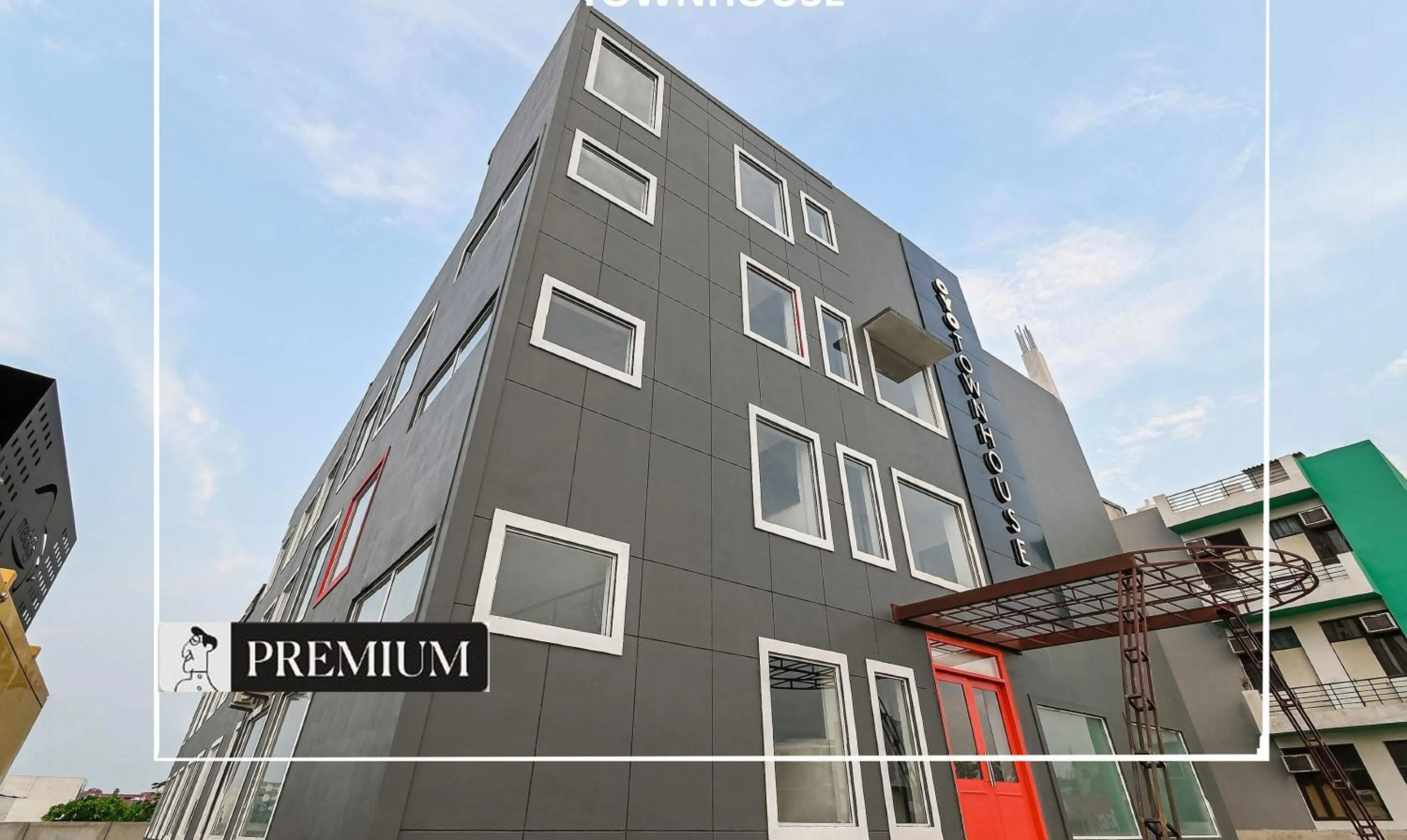 Facade/entrance in Townhouse D- Knowledge Park III