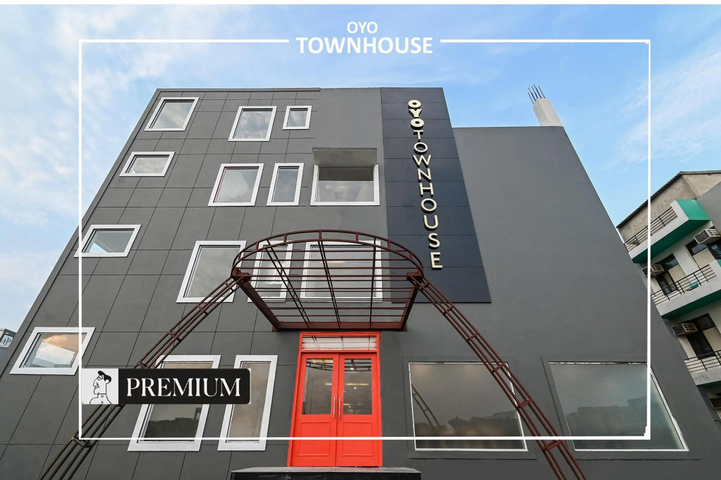 Facade/entrance in Townhouse D- Knowledge Park III