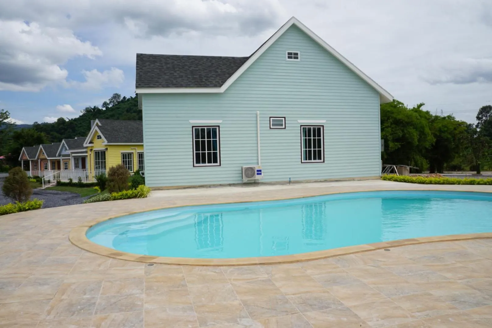 Swimming pool in Evie Mae Resort