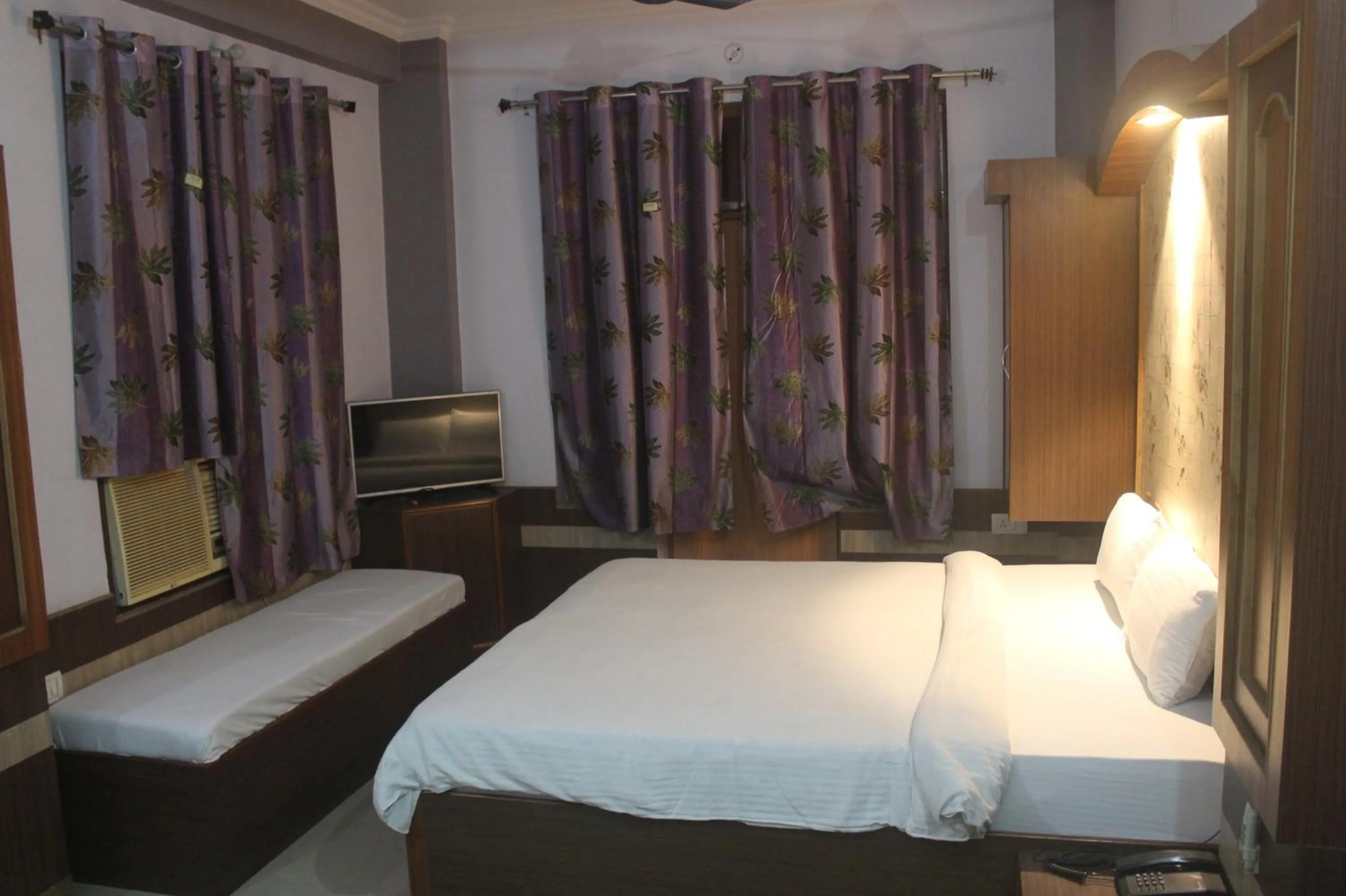 Bedroom, Bed in HOTEL HAIFA