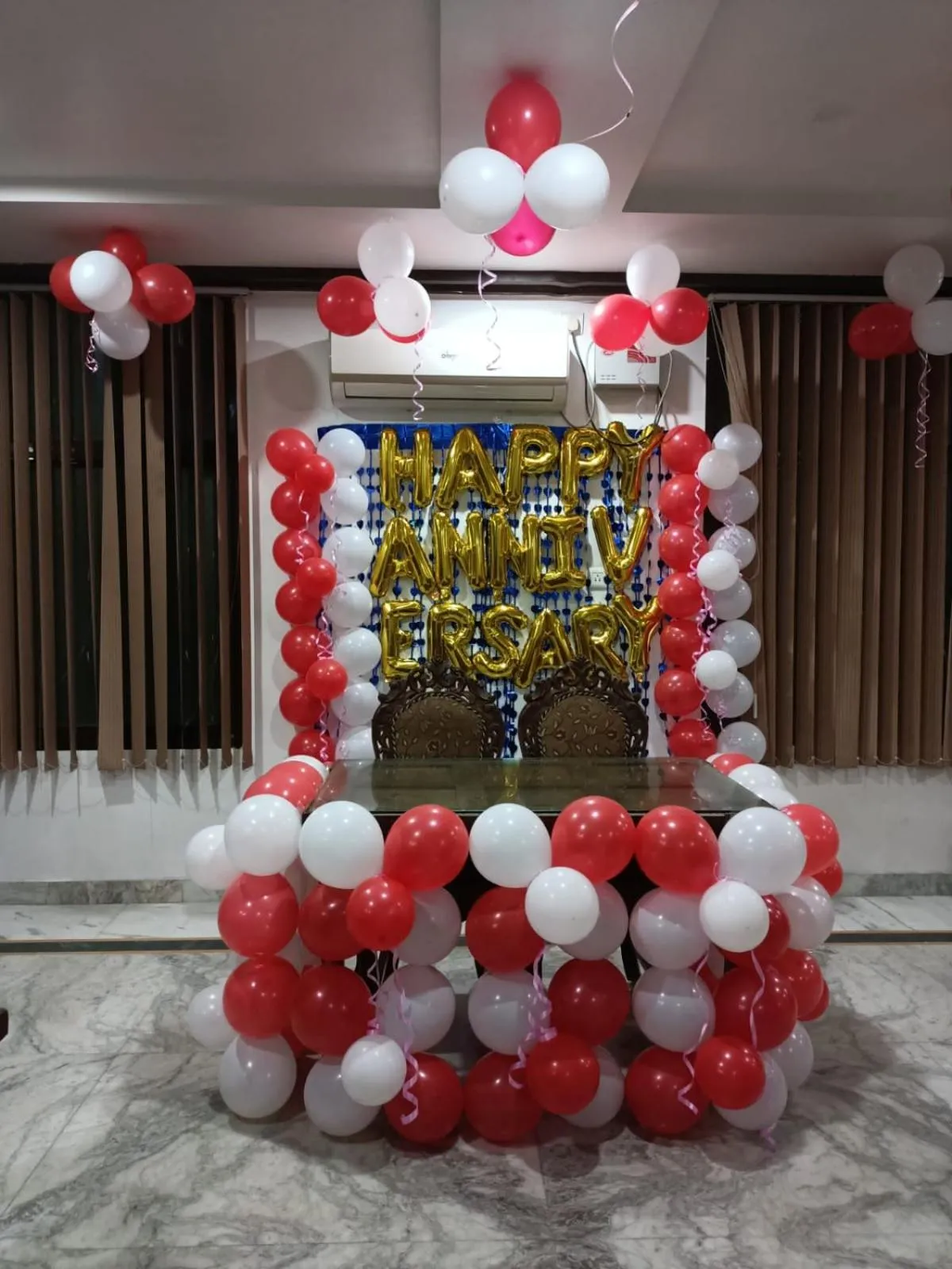 Restaurant/places to eat in HOTEL HAIFA