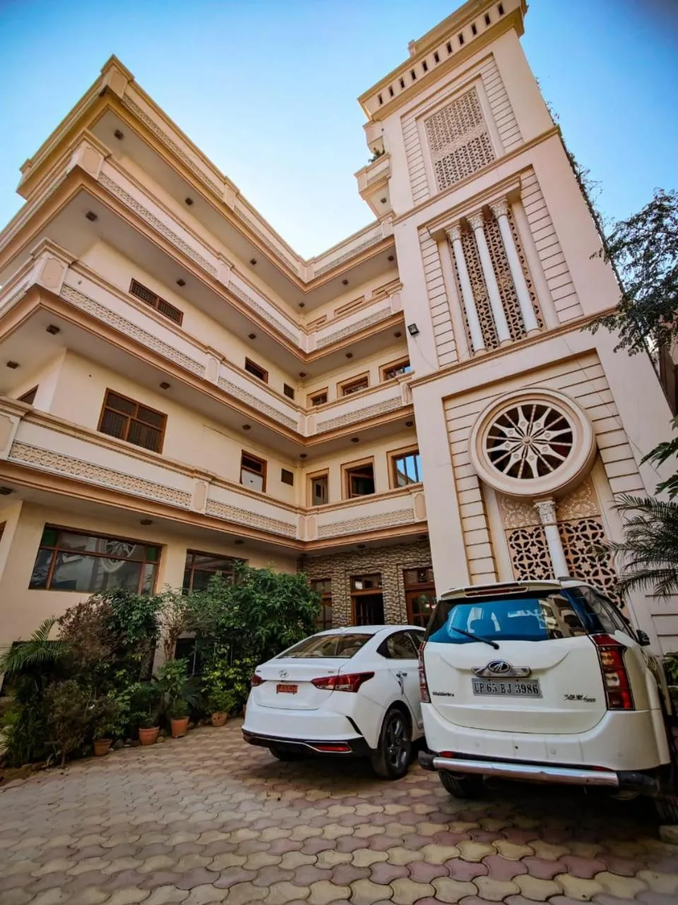 Property building in HOTEL HAIFA