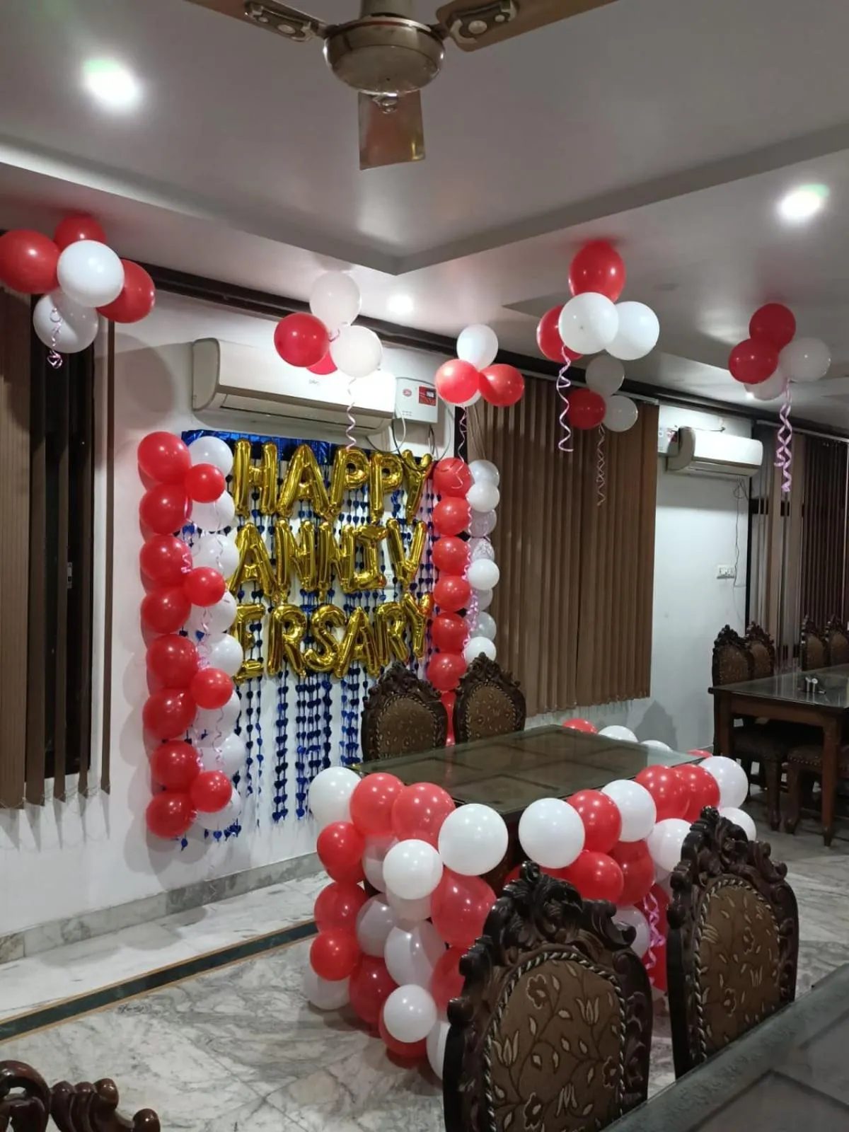 Restaurant/places to eat in HOTEL HAIFA