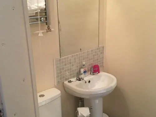 Bathroom in City Centre Guest House