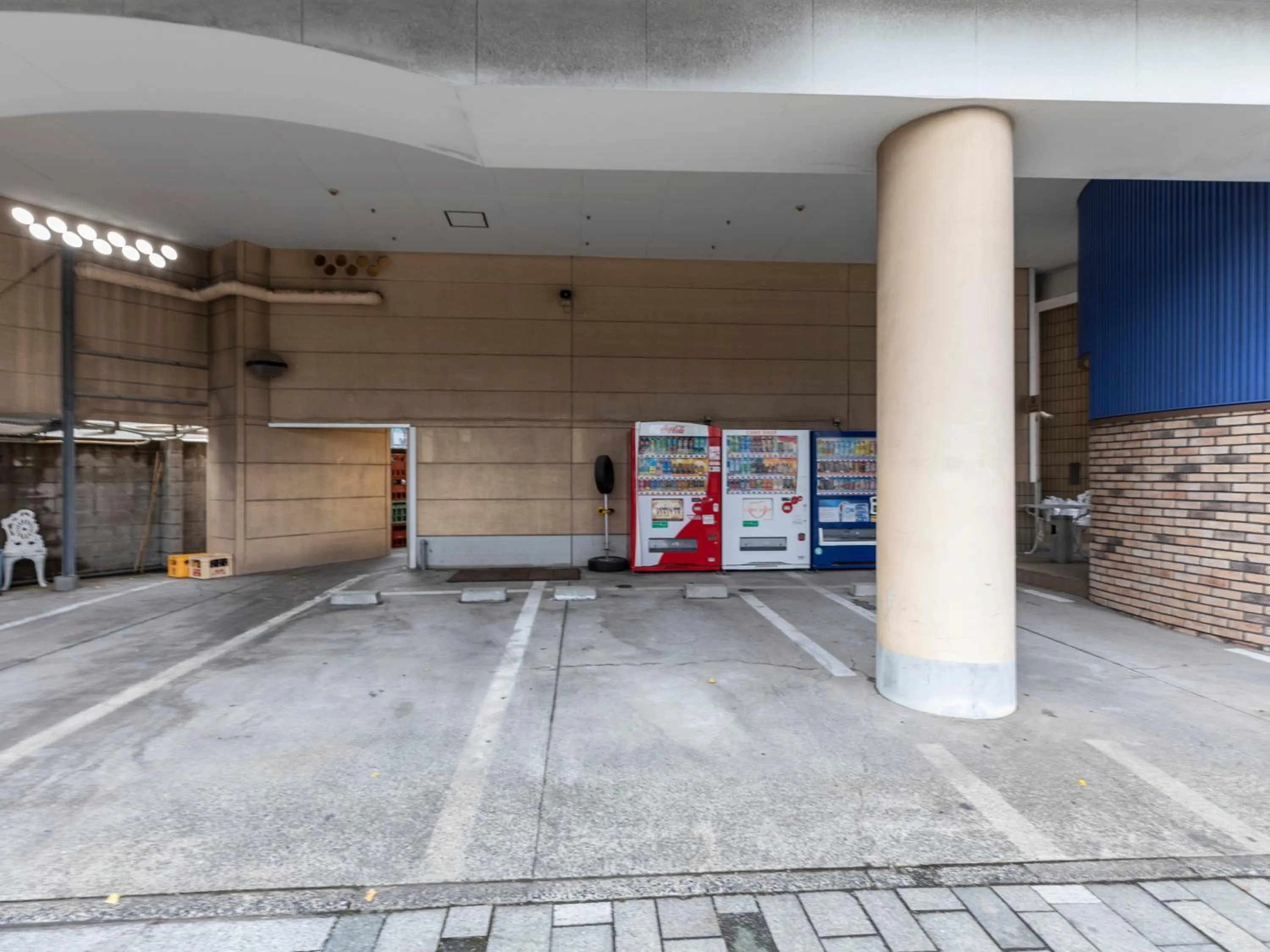 Parking in Aqua Garden Hotel Fukumaru