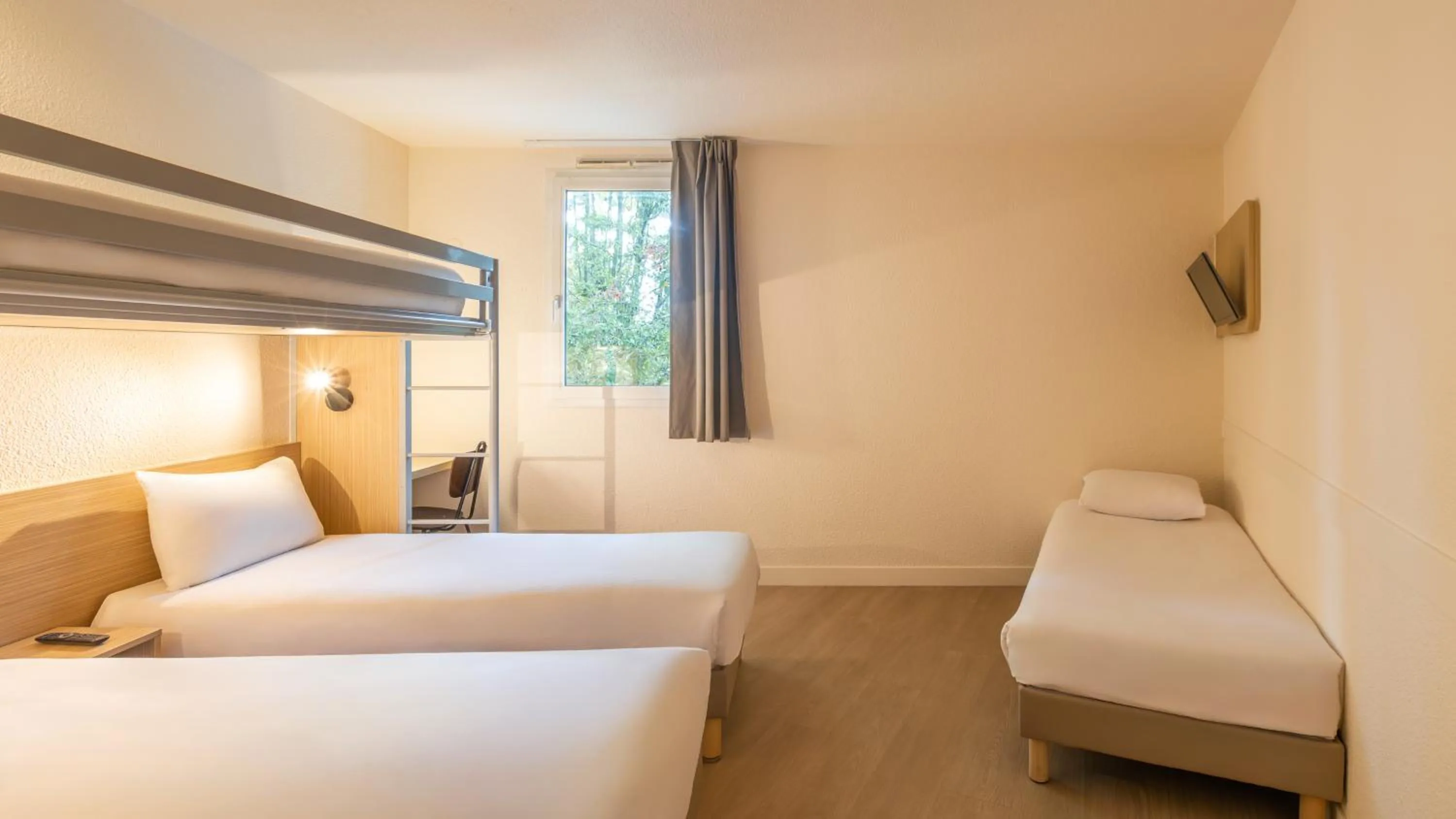 Bed in Premiere Classe Marne La Vallee - Saint Thibault Des Vignes