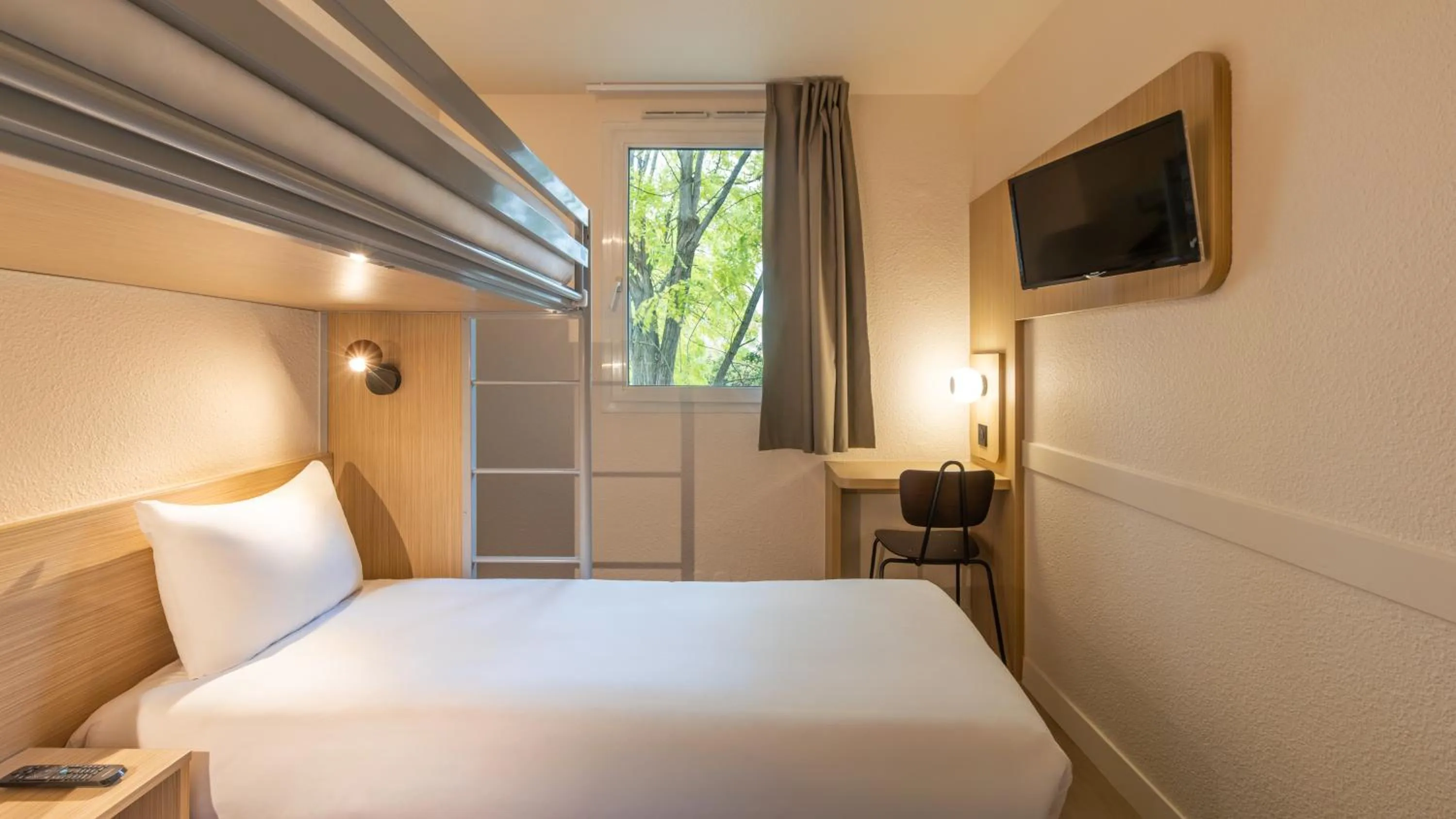 TV and multimedia, Bed in Premiere Classe Marne La Vallee - Saint Thibault Des Vignes