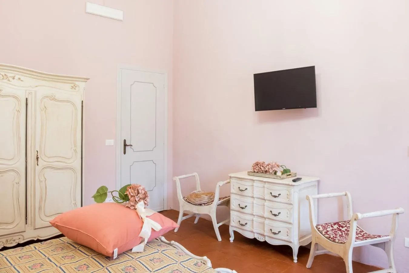 TV and multimedia, Bed in Villa Rambaudi