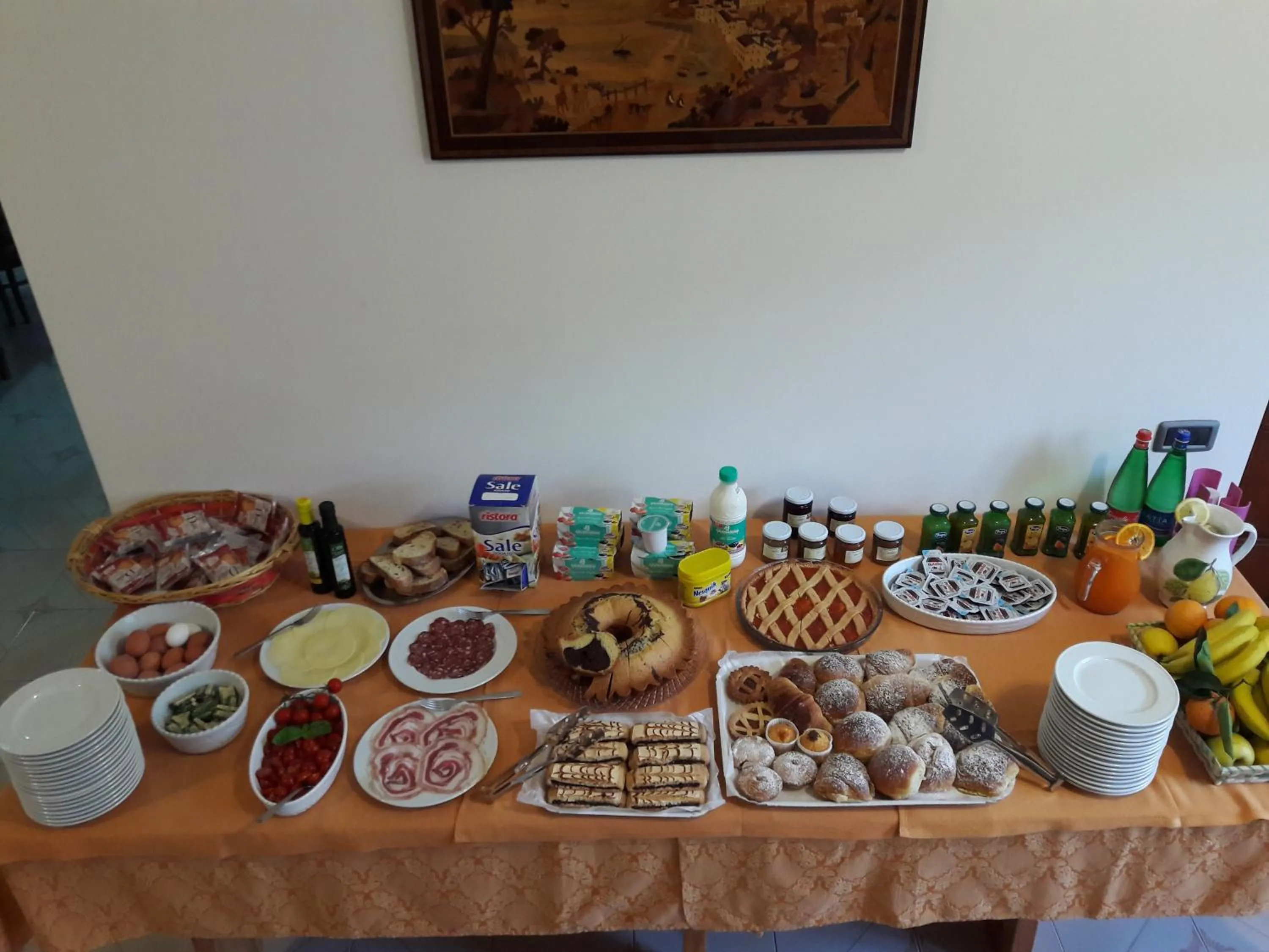Buffet breakfast in Agriturismo La Lobra
