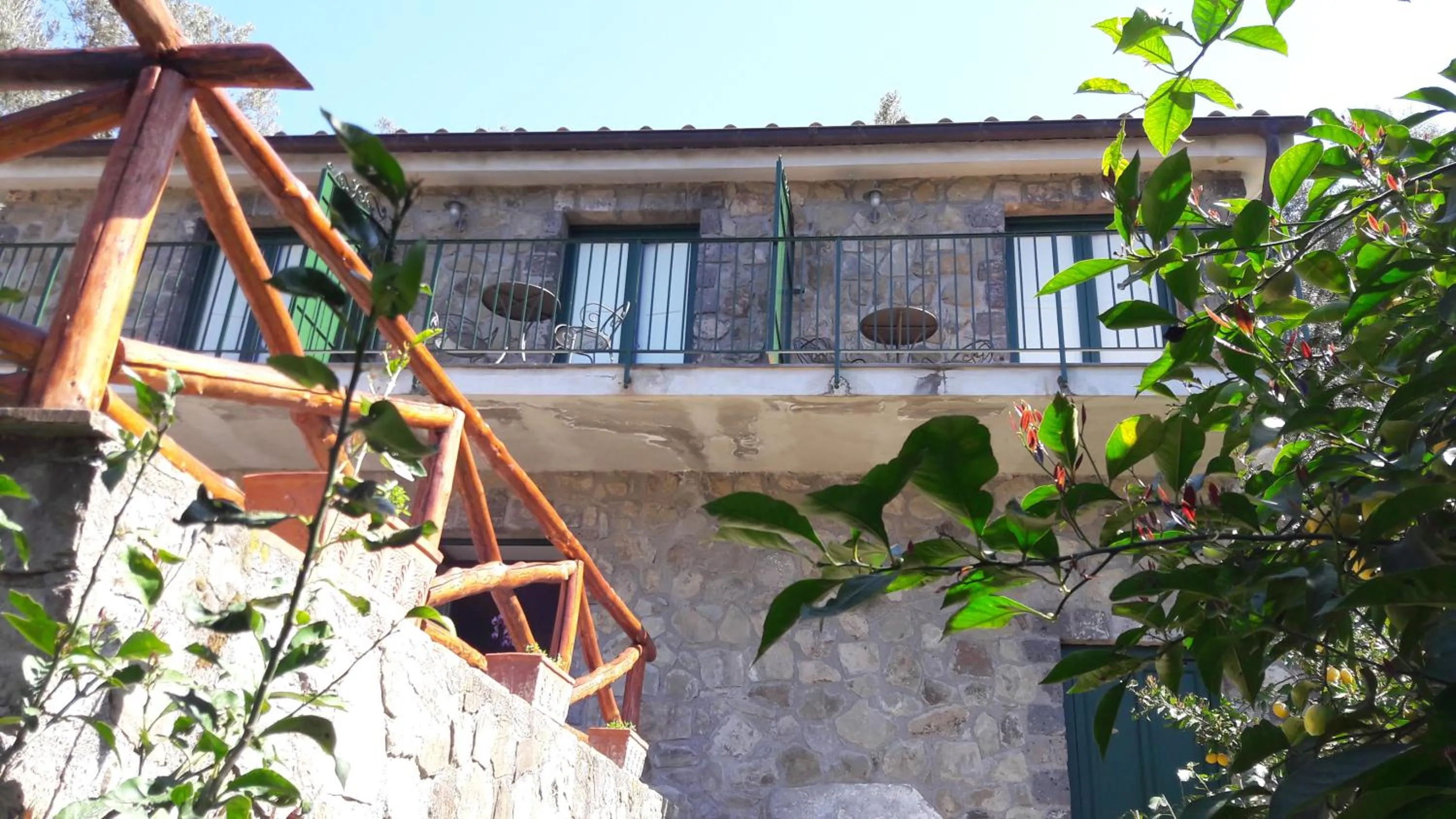 Facade/entrance in Agriturismo La Lobra