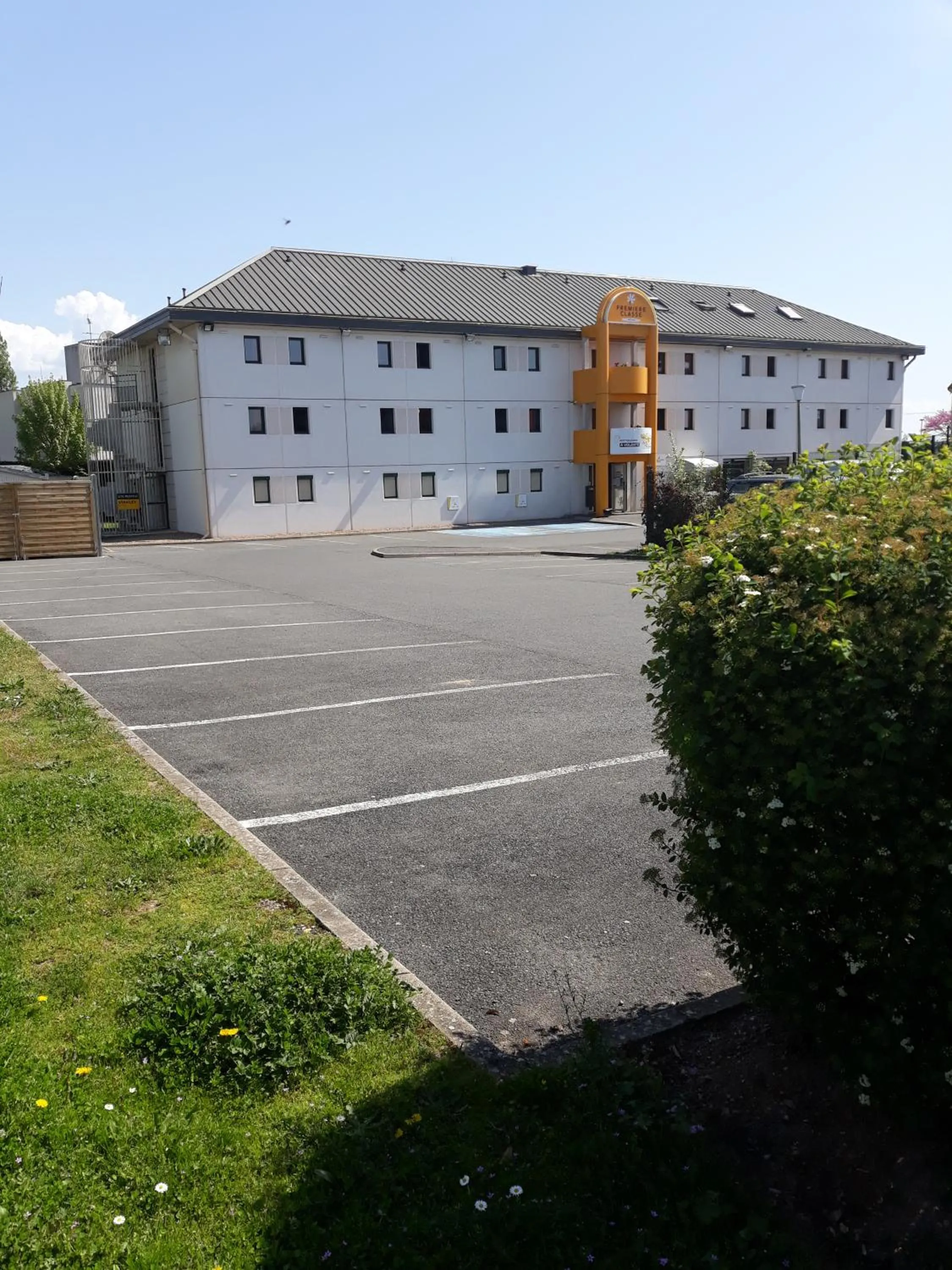 Day in Premiere Classe Orleans Ouest - La Chapelle St Mesmin