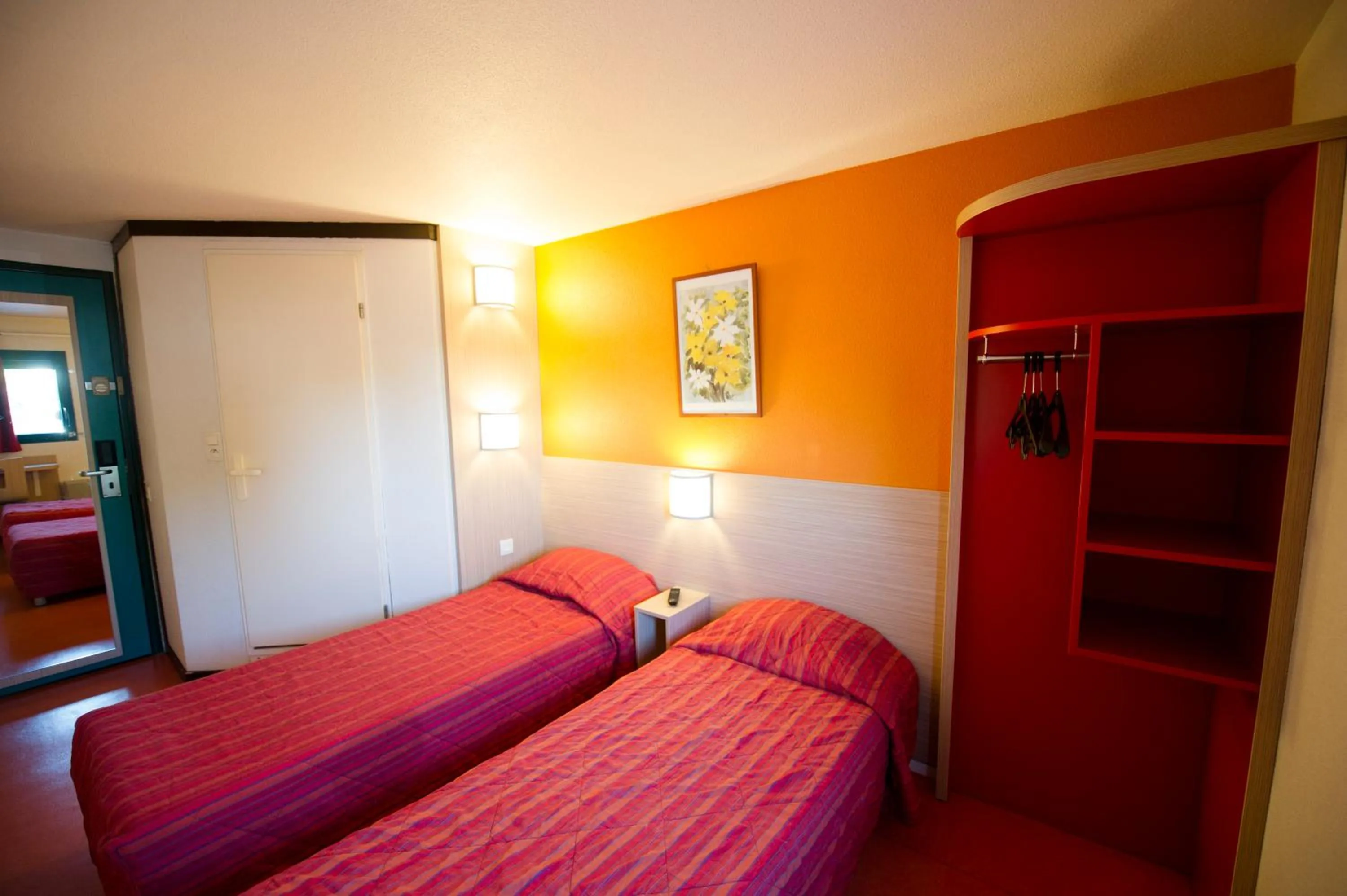 Bed in Premiere Classe Orleans Ouest - La Chapelle St Mesmin