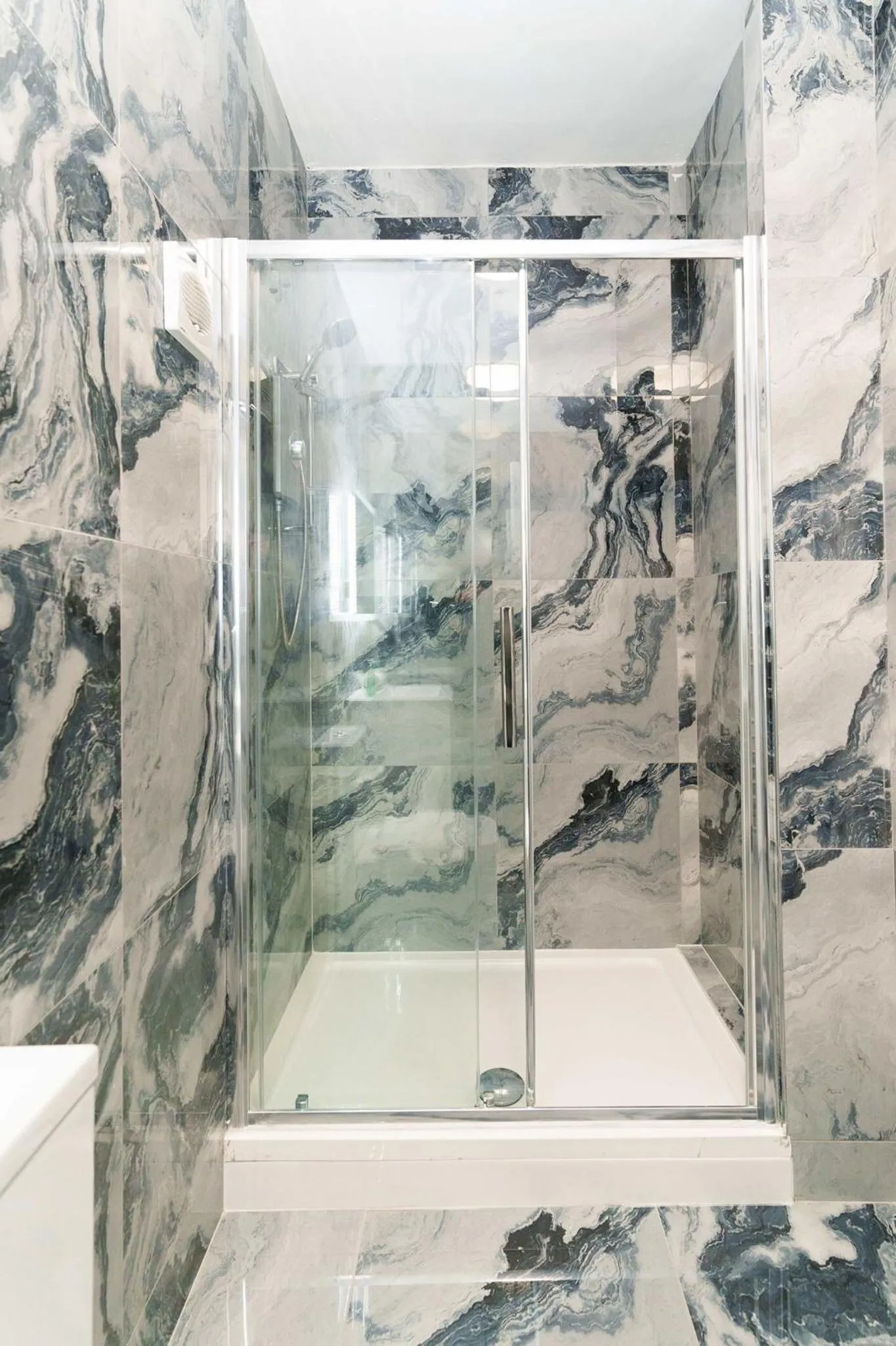 Bathroom in Spencer House