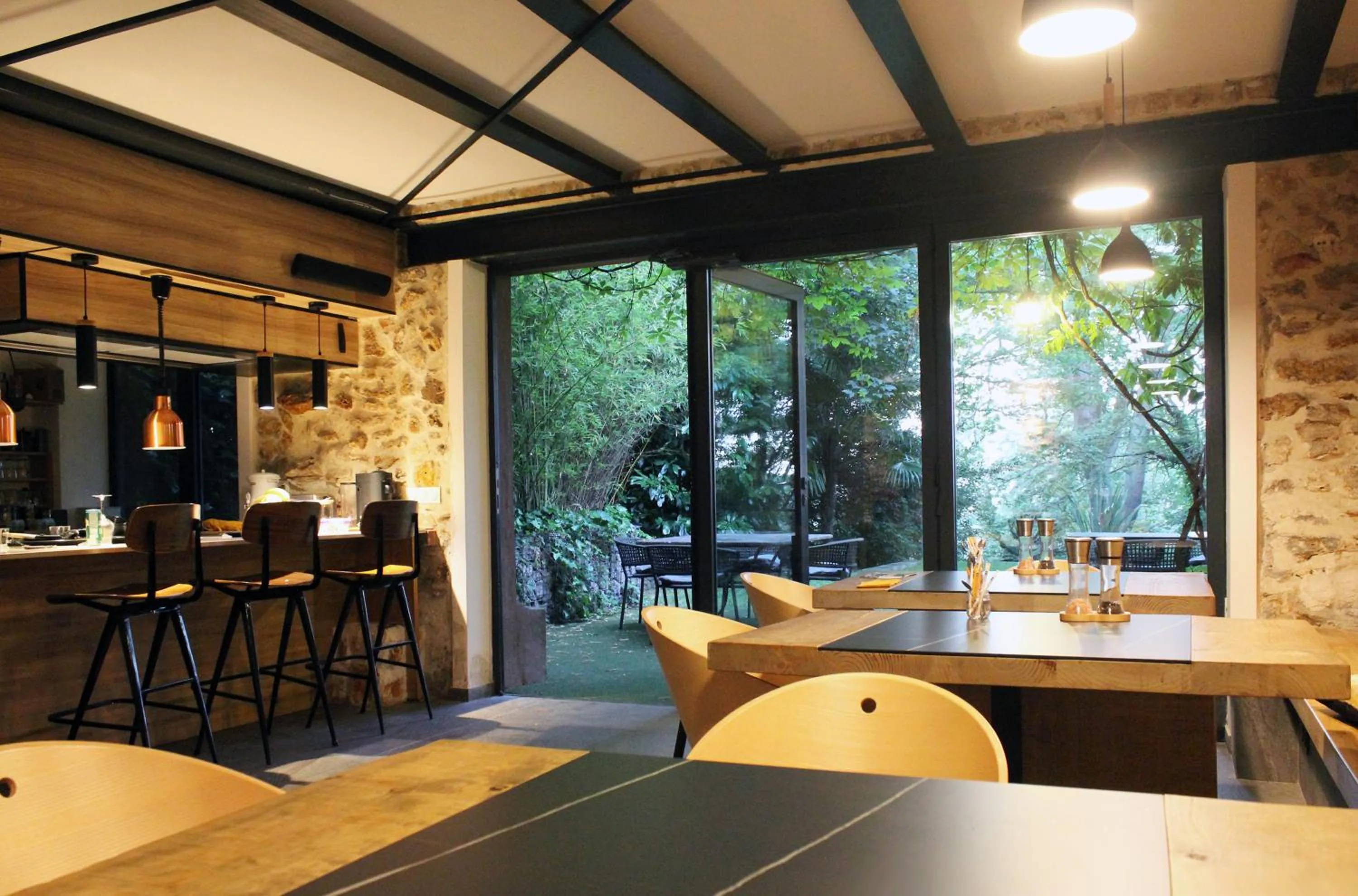 Seating area in LA MAISON DE ROBINSON