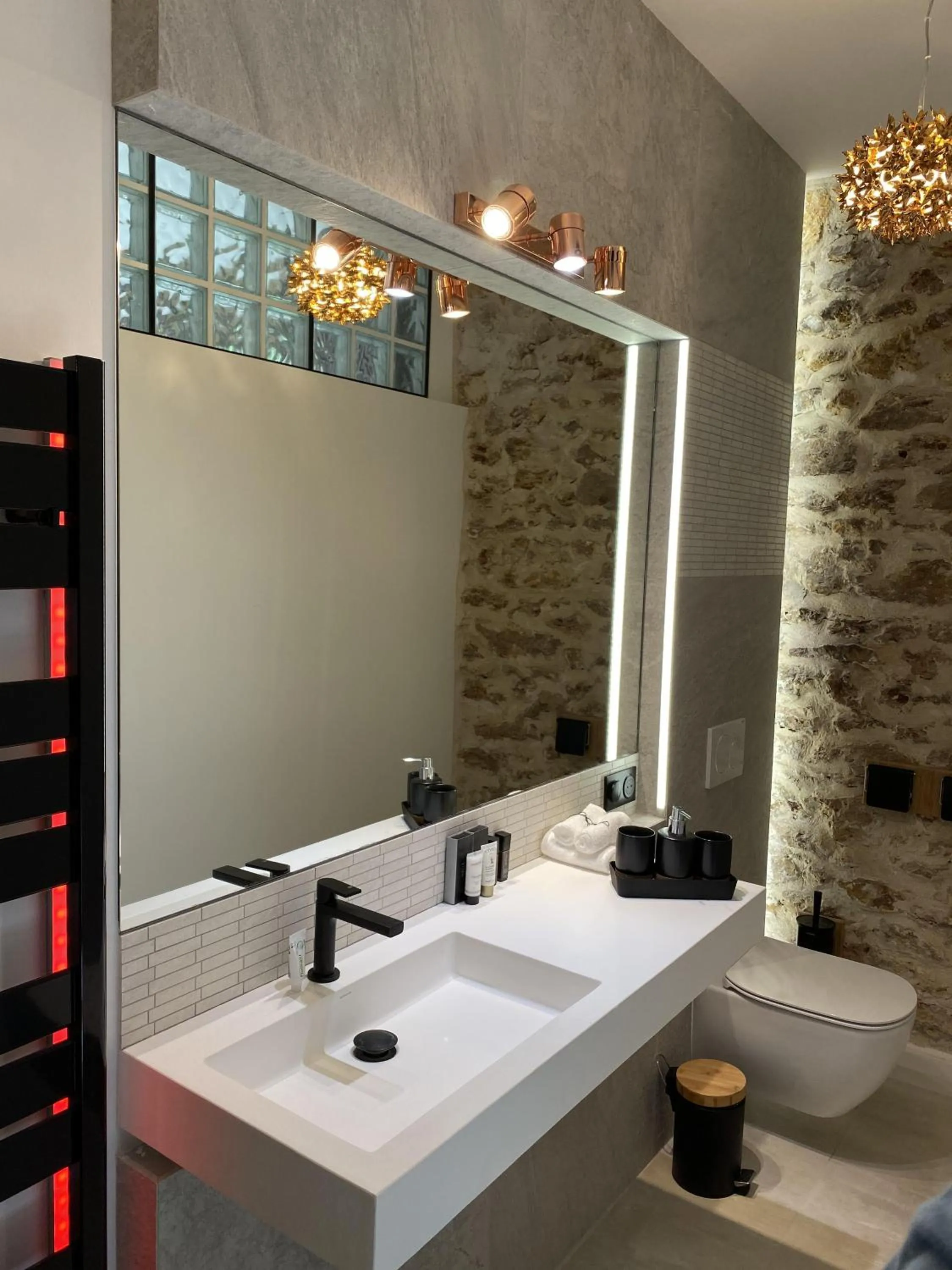 Bathroom in LA MAISON DE ROBINSON