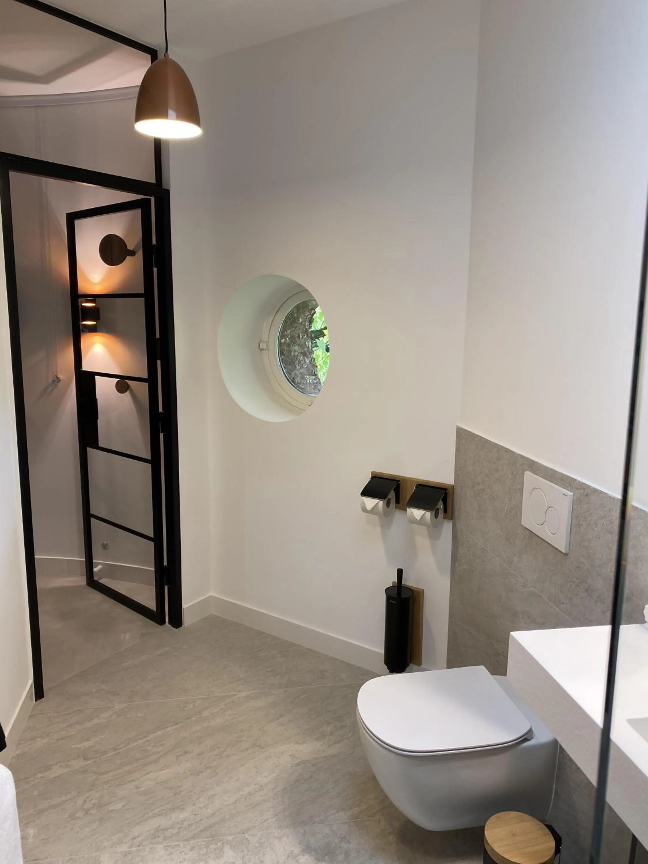 Bathroom in LA MAISON DE ROBINSON