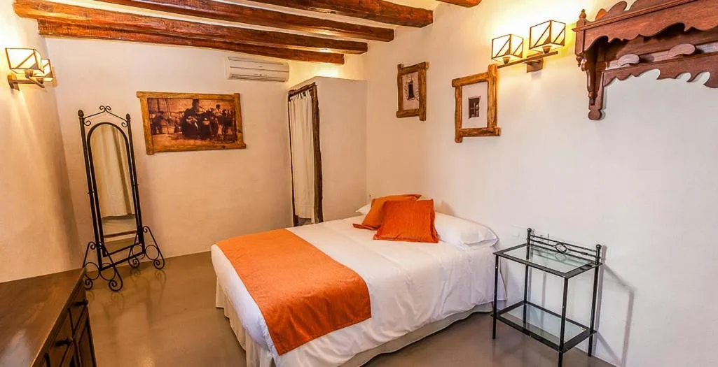 Bedroom, Bed in Agroturismo Can Pere Sord