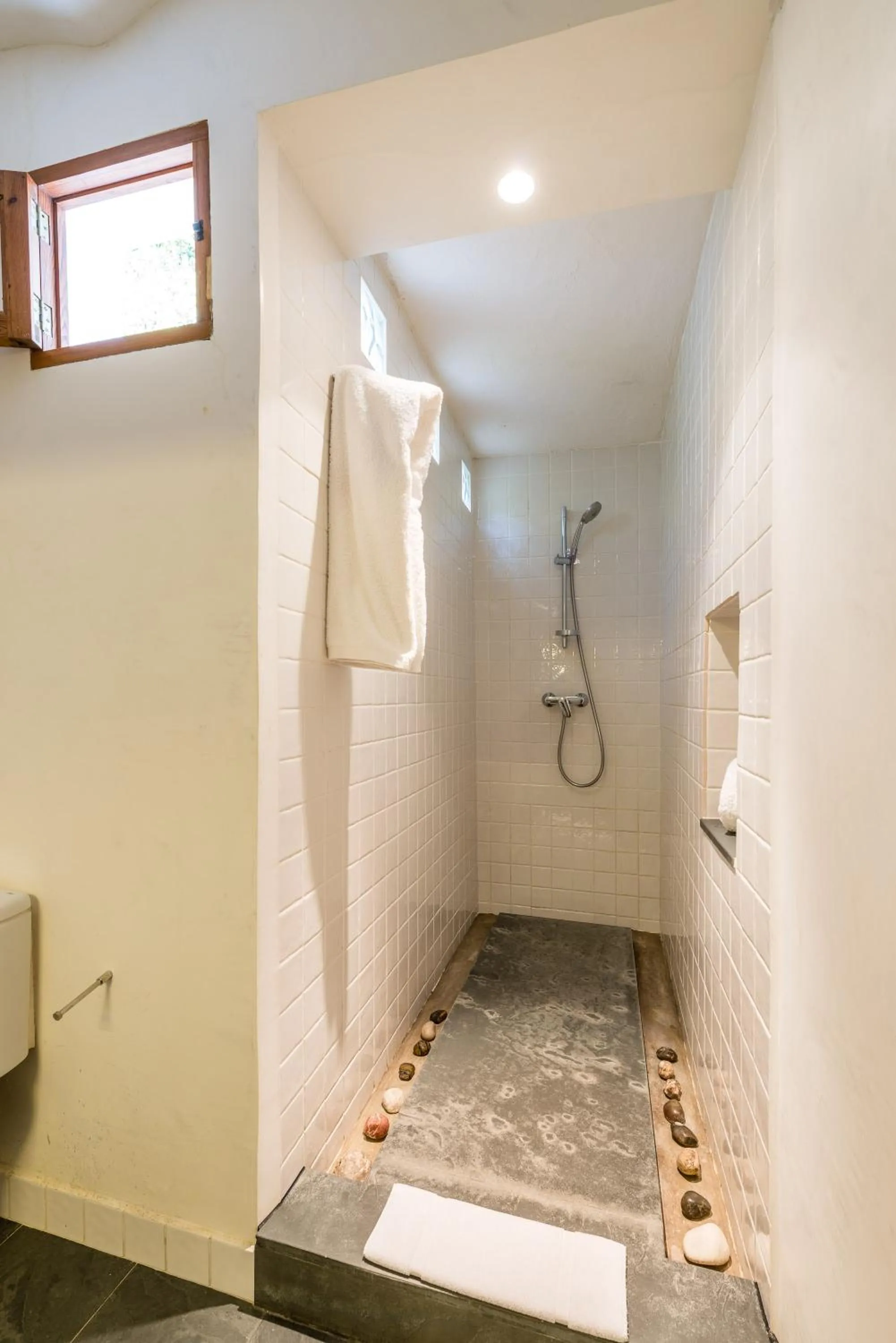 Shower in Agroturismo Can Pere Sord