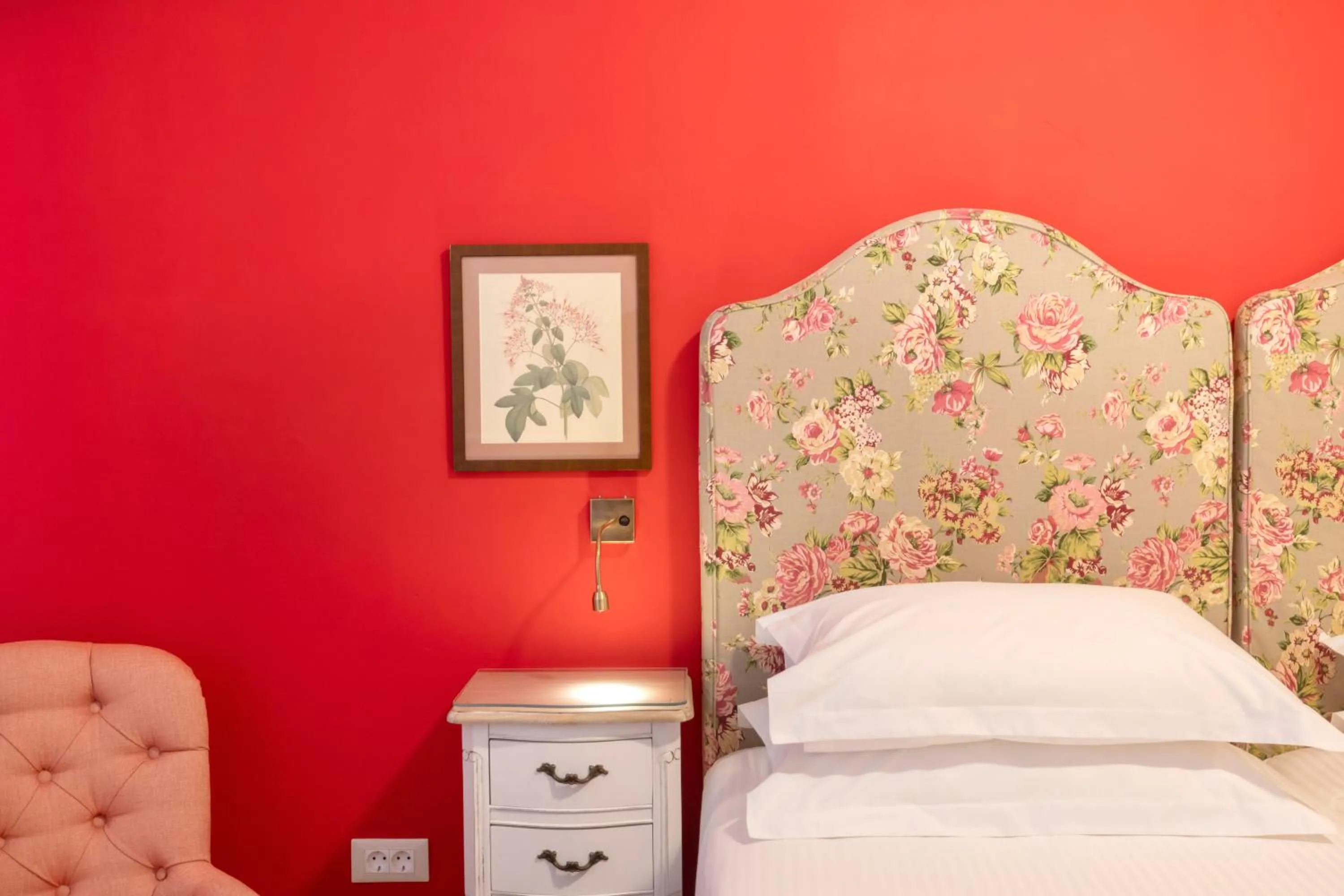 Photo of the whole room, Bed in Kouneni Apartments