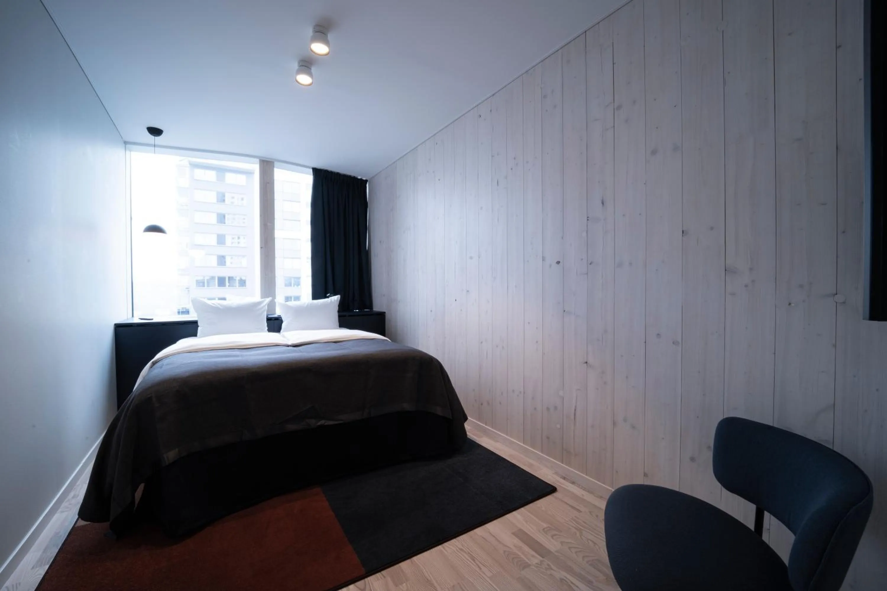 Bed in Quality Hotel Strawberry Arena