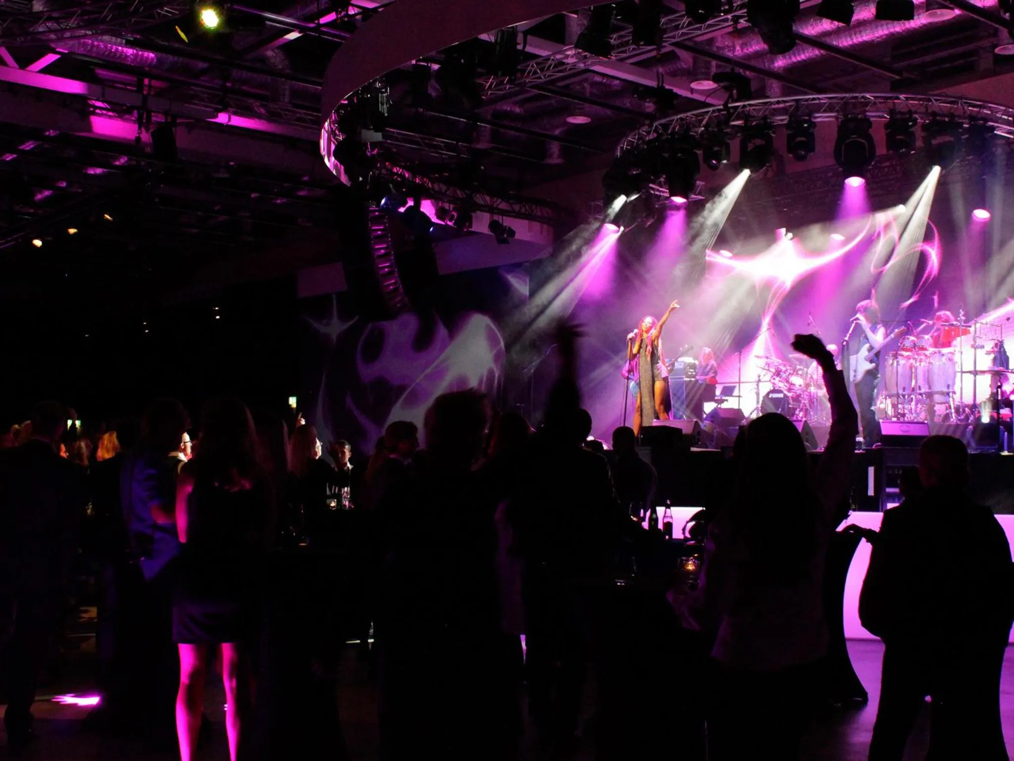 Evening entertainment in Quality Hotel Strawberry Arena