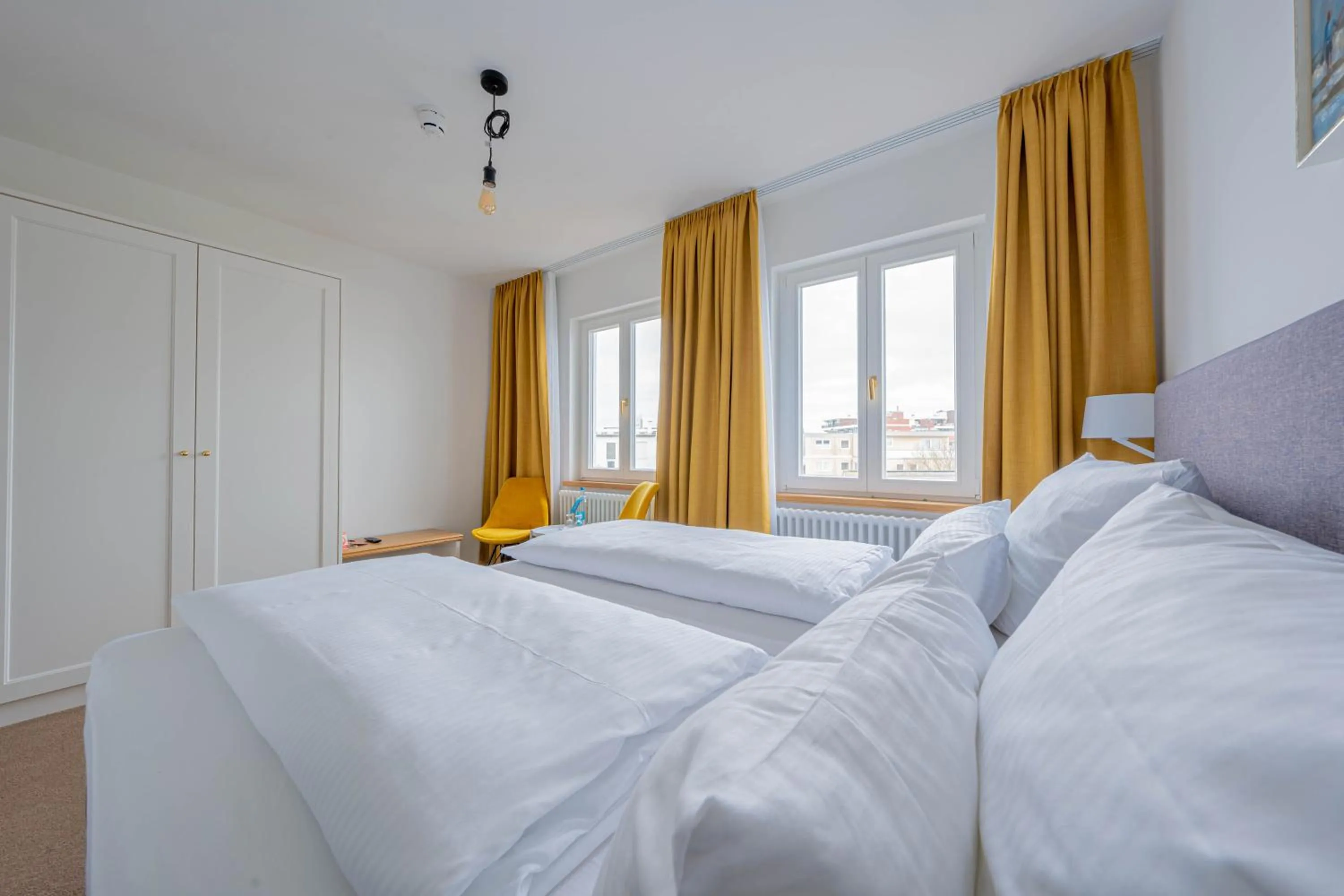 Photo of the whole room, Bed in Logierhaus am Rathaus