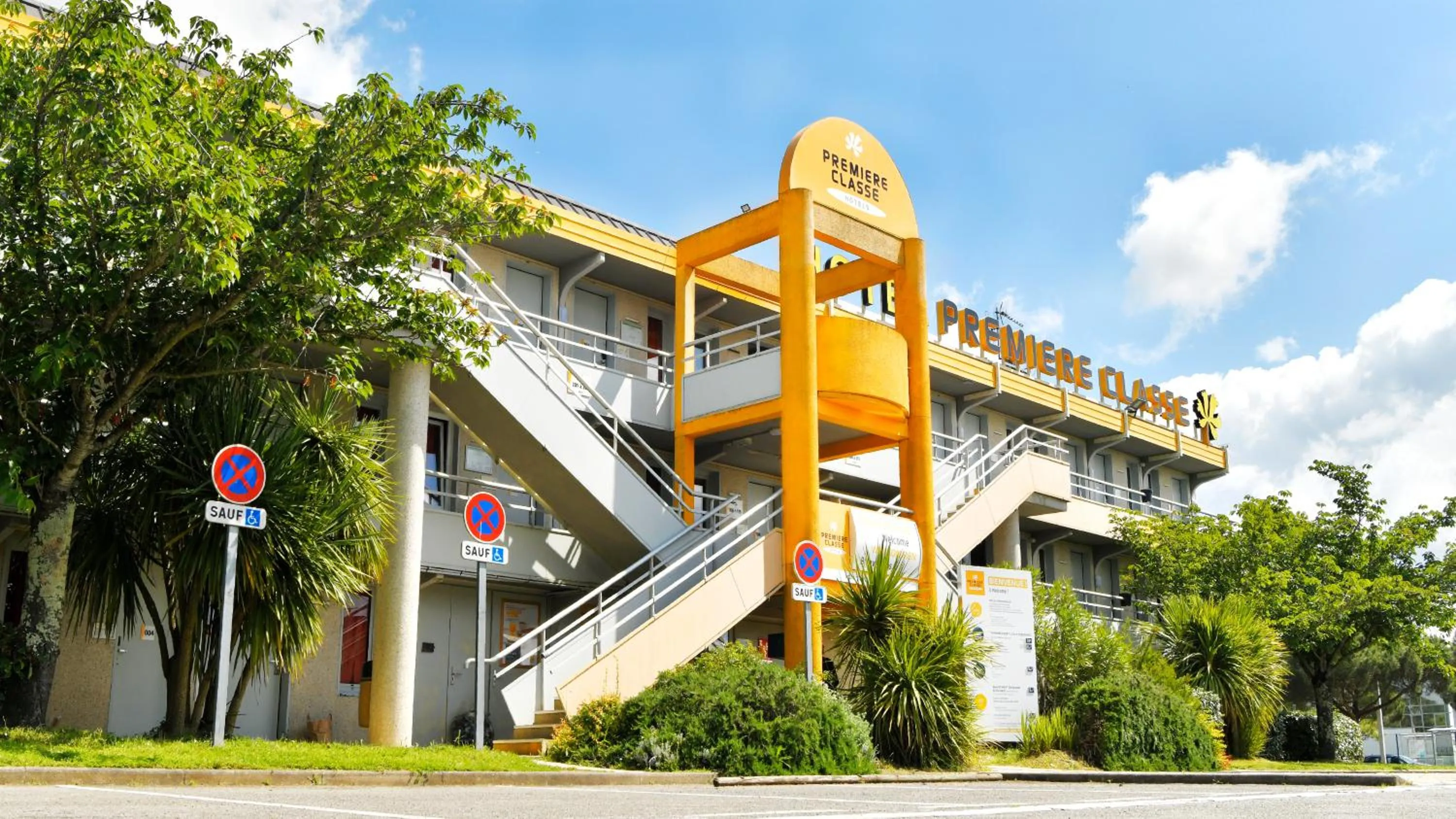 Property building in Premiere Classe Saint Nazaire - Trignac