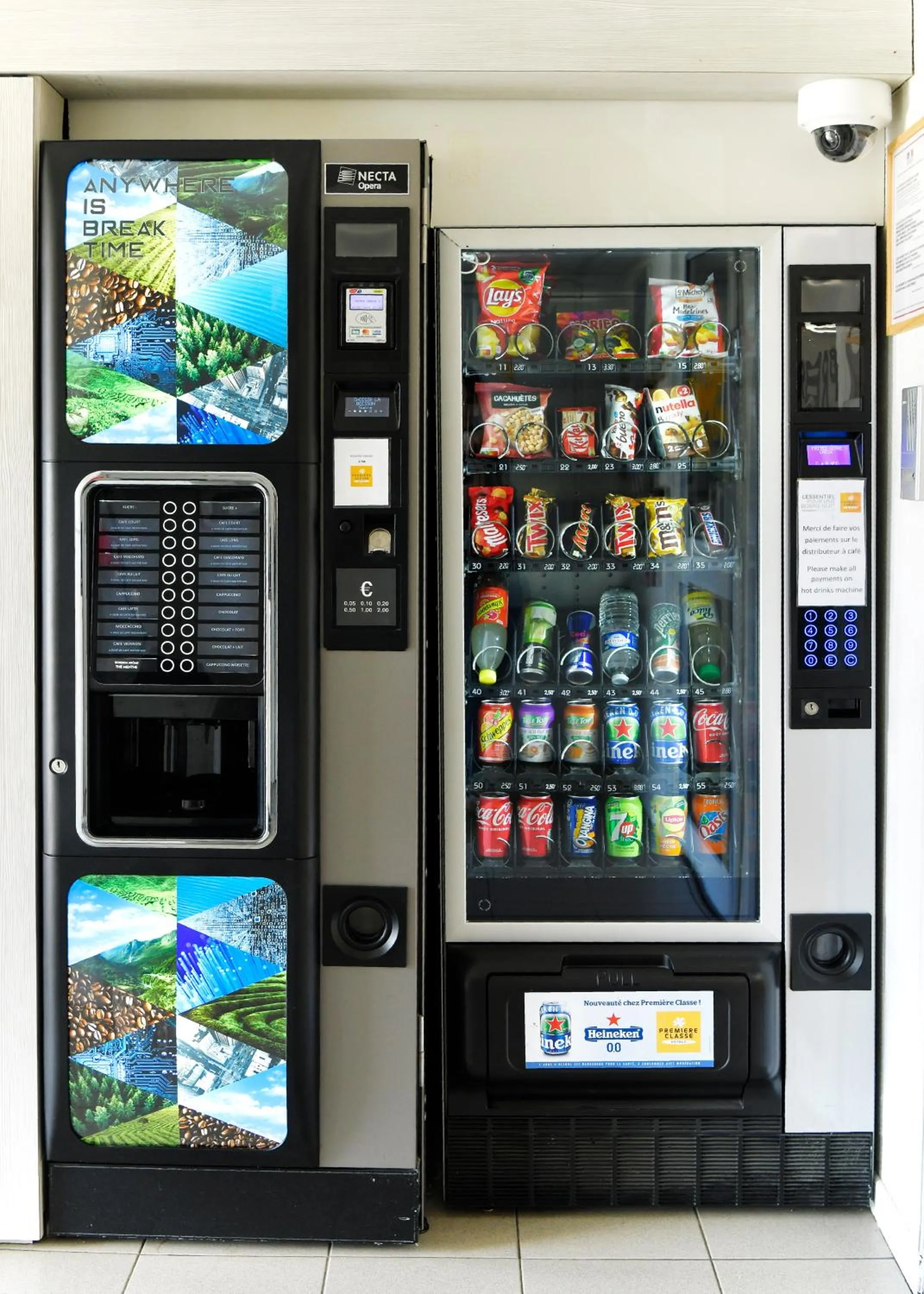 vending machine in Premiere Classe Saint Nazaire - Trignac