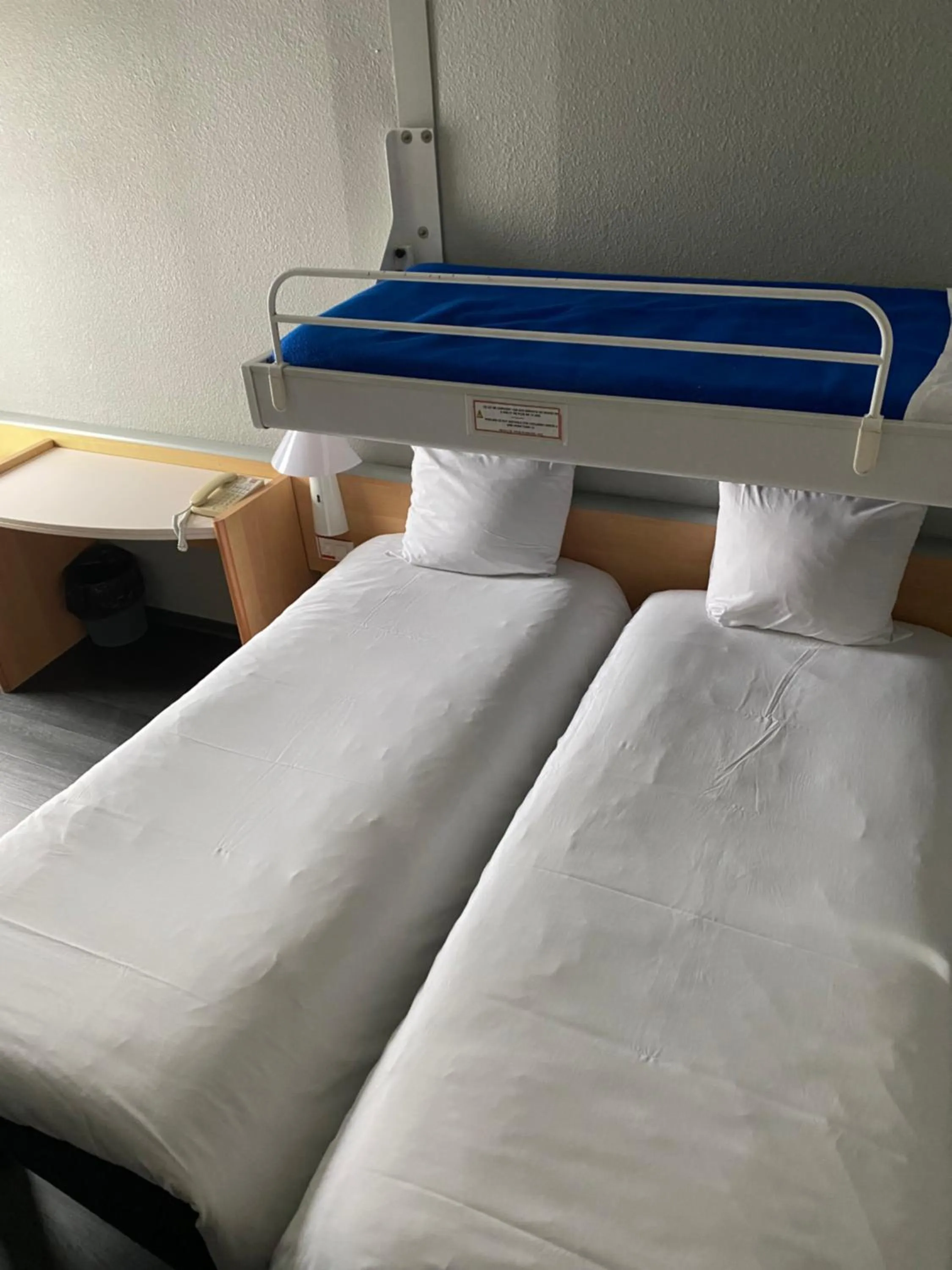 Bed in ibis Poitiers Centre