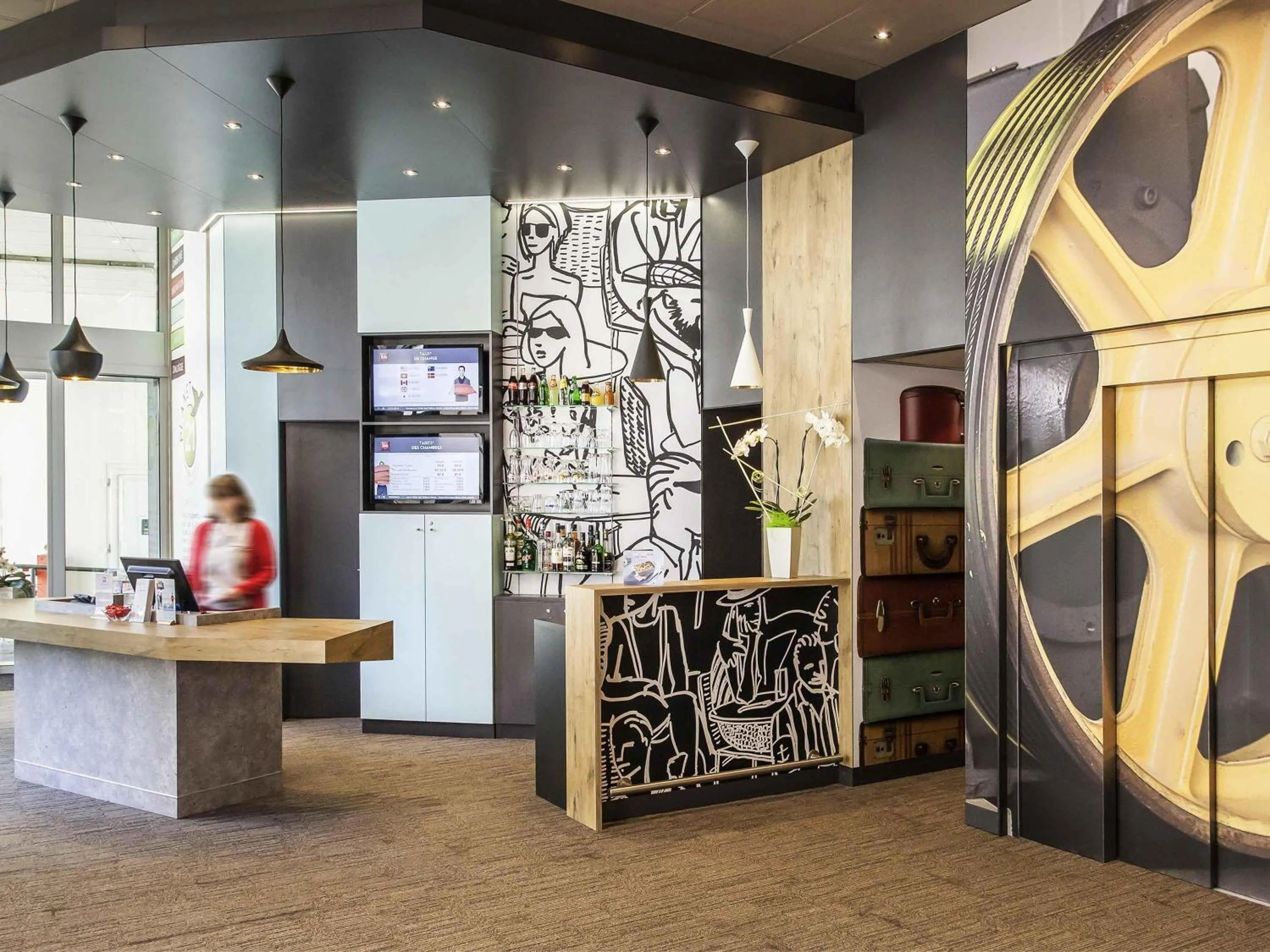 Property building in ibis Poitiers Centre