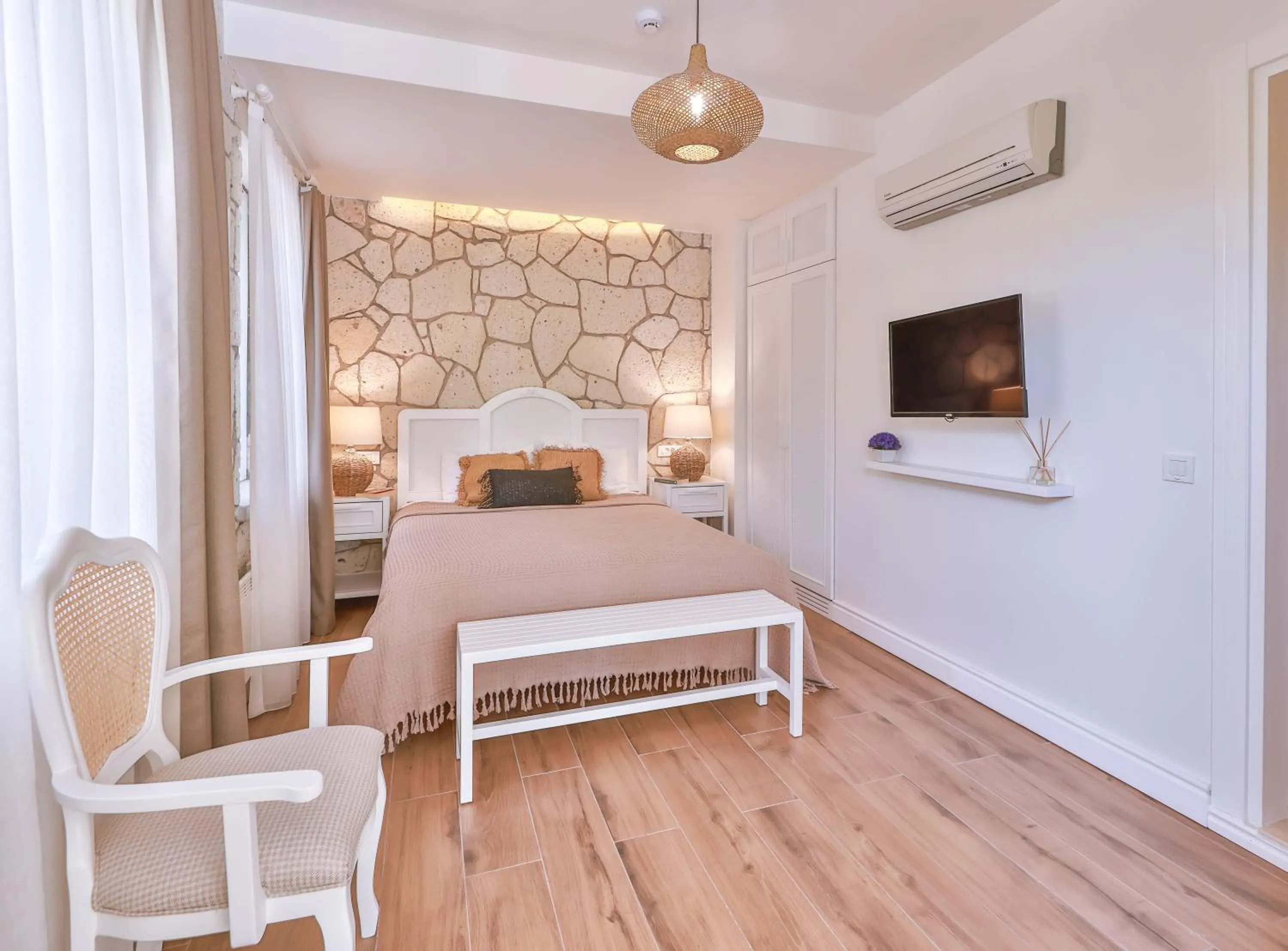 Bed in Alacati Balbadem Hotel