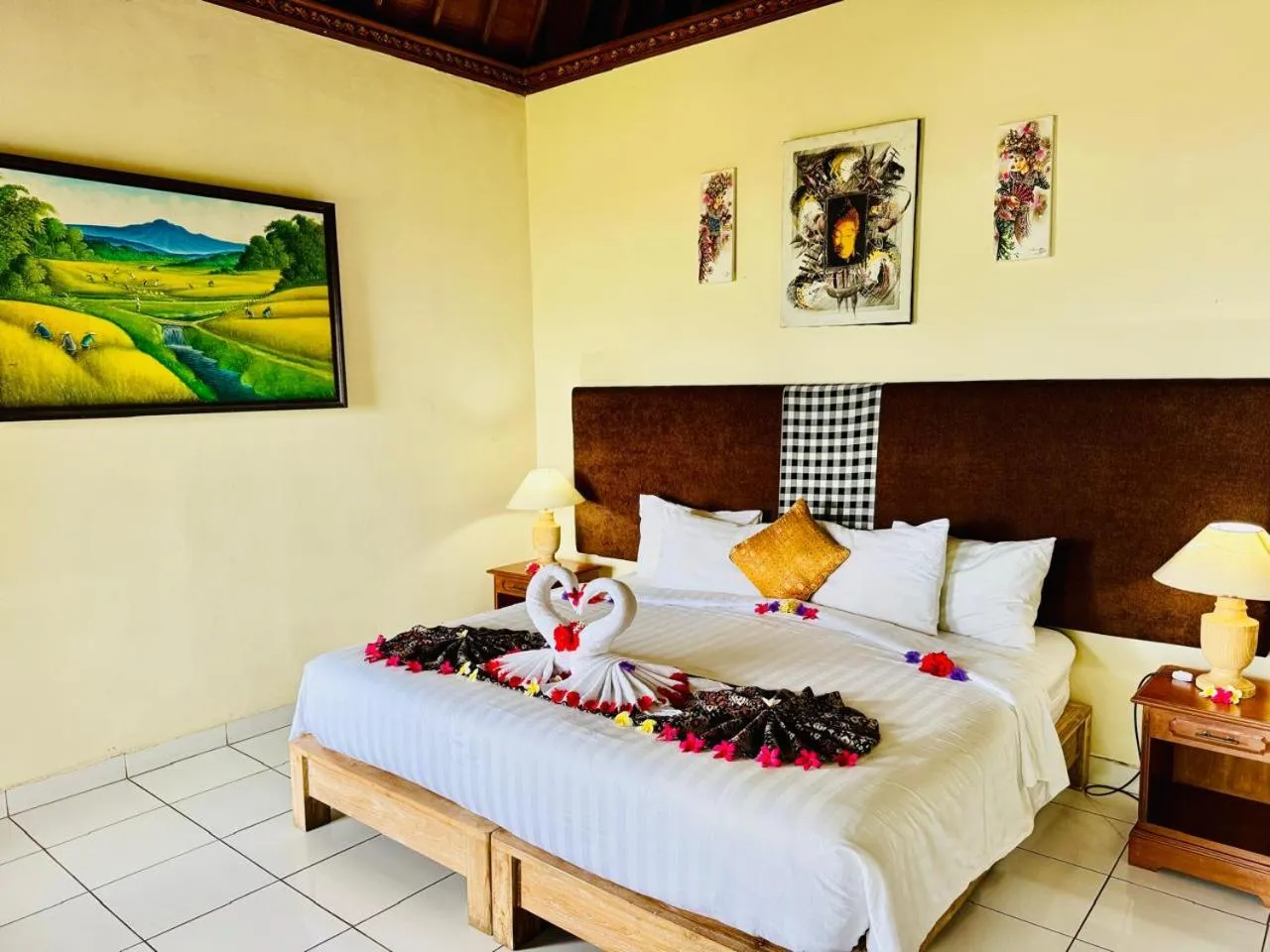 Bed in Bungalow Geringsing