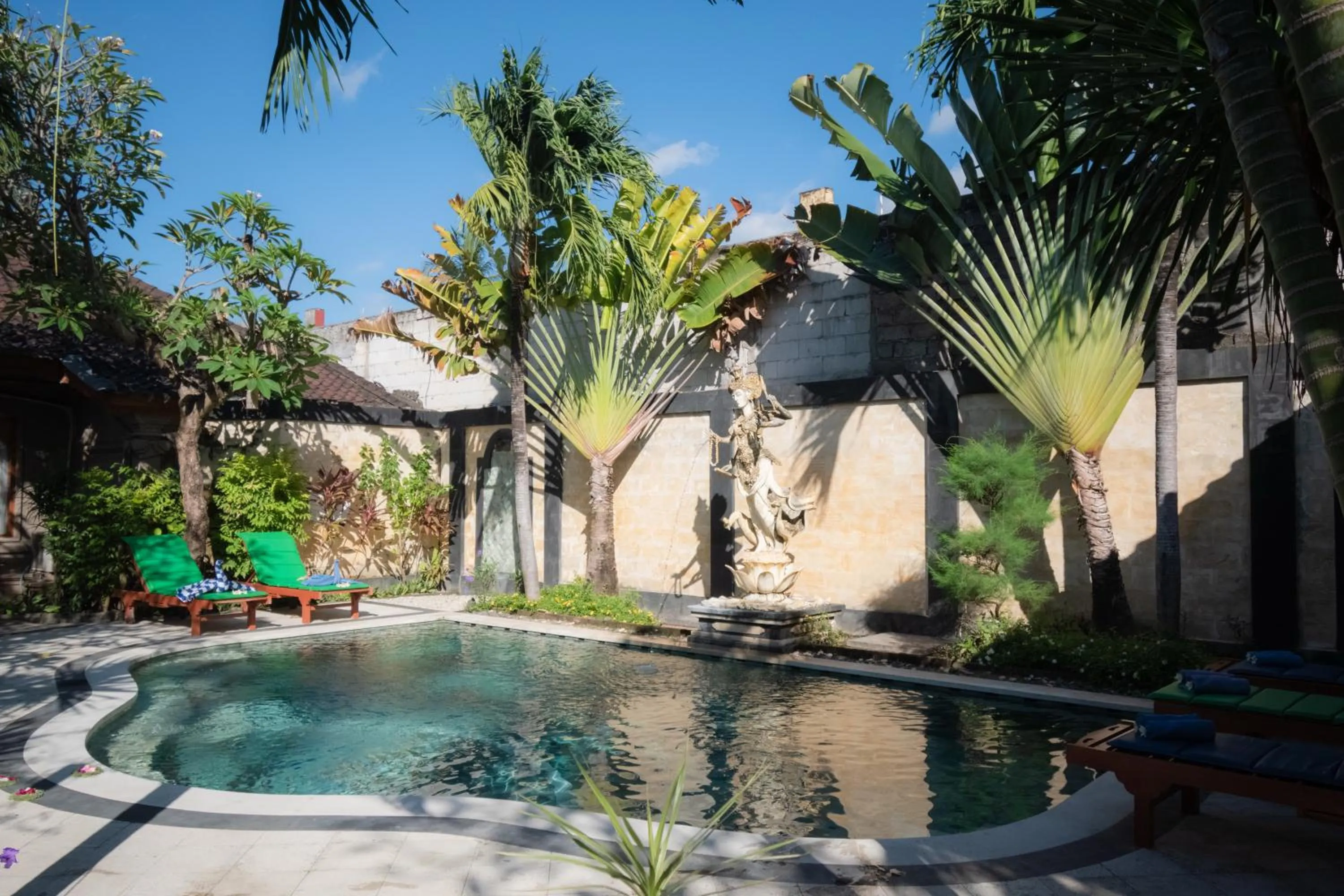 Pool view in Bungalow Geringsing