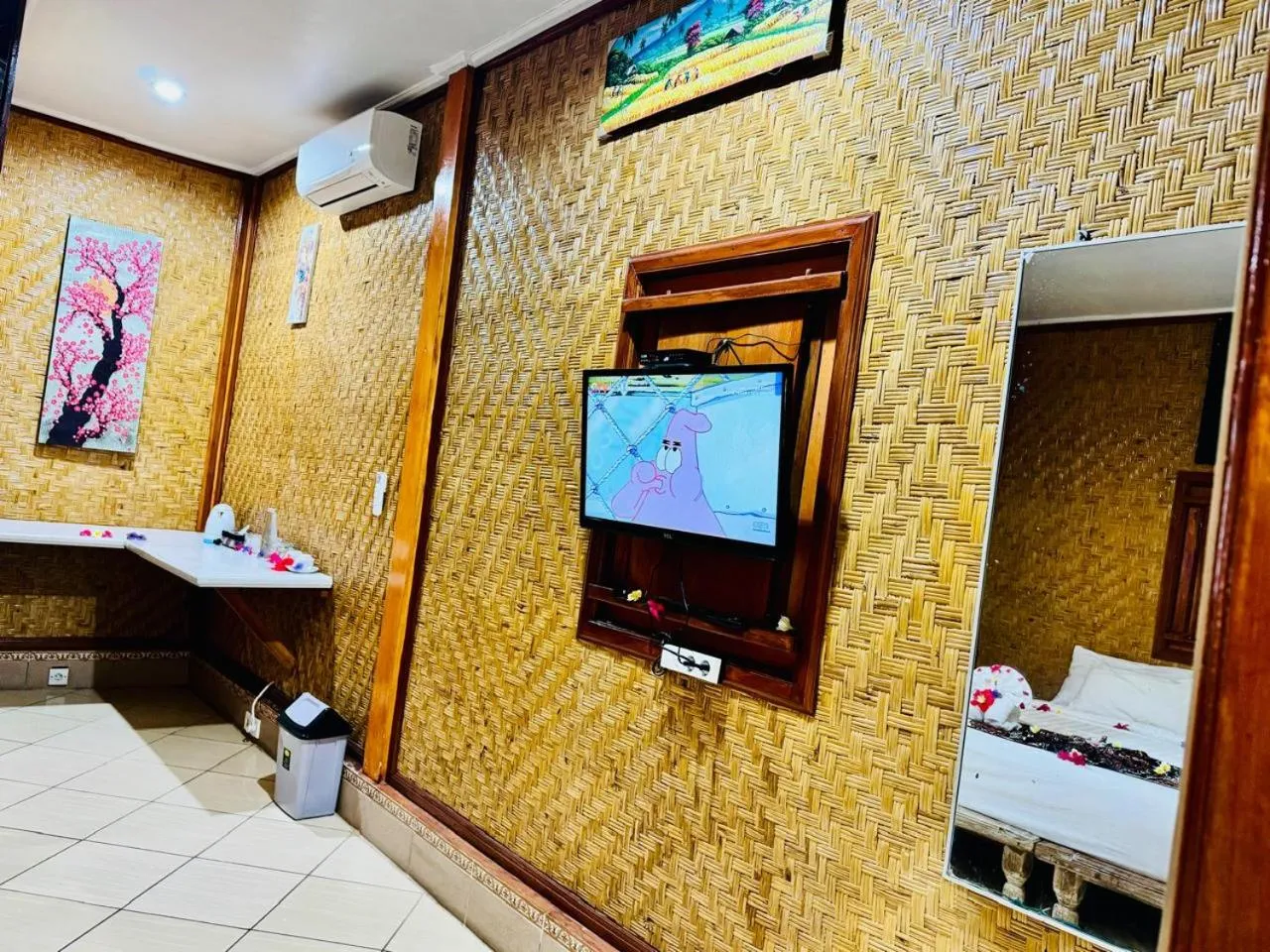 TV and multimedia in Bungalow Geringsing
