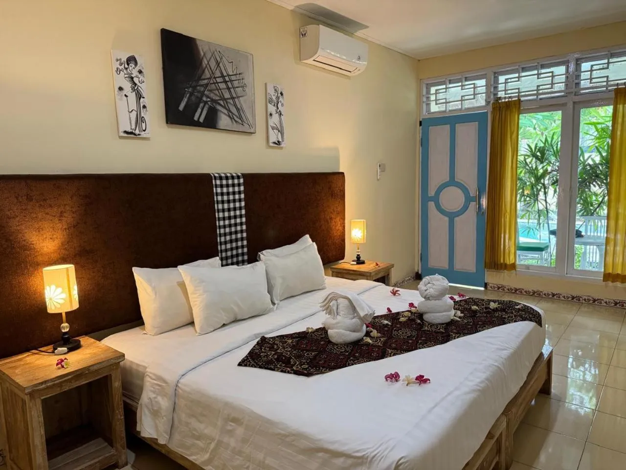 Bed in Bungalow Geringsing